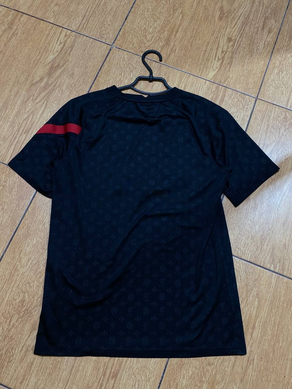 Nike Nike LIVERPOOL T-Shirt JERSEY Size US S / EU 44-46 / 1 - 12 Thumbnail