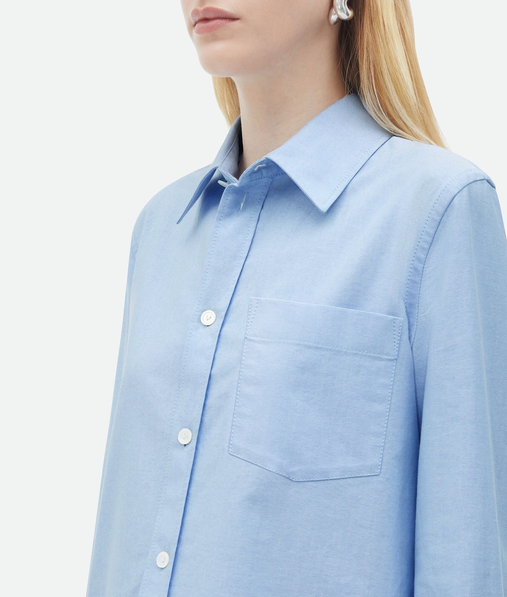 Bottega Veneta o1n1vont0625 Cotton Oxford Shirt in Blue Size S / US 4 / IT 40 - 4 Thumbnail
