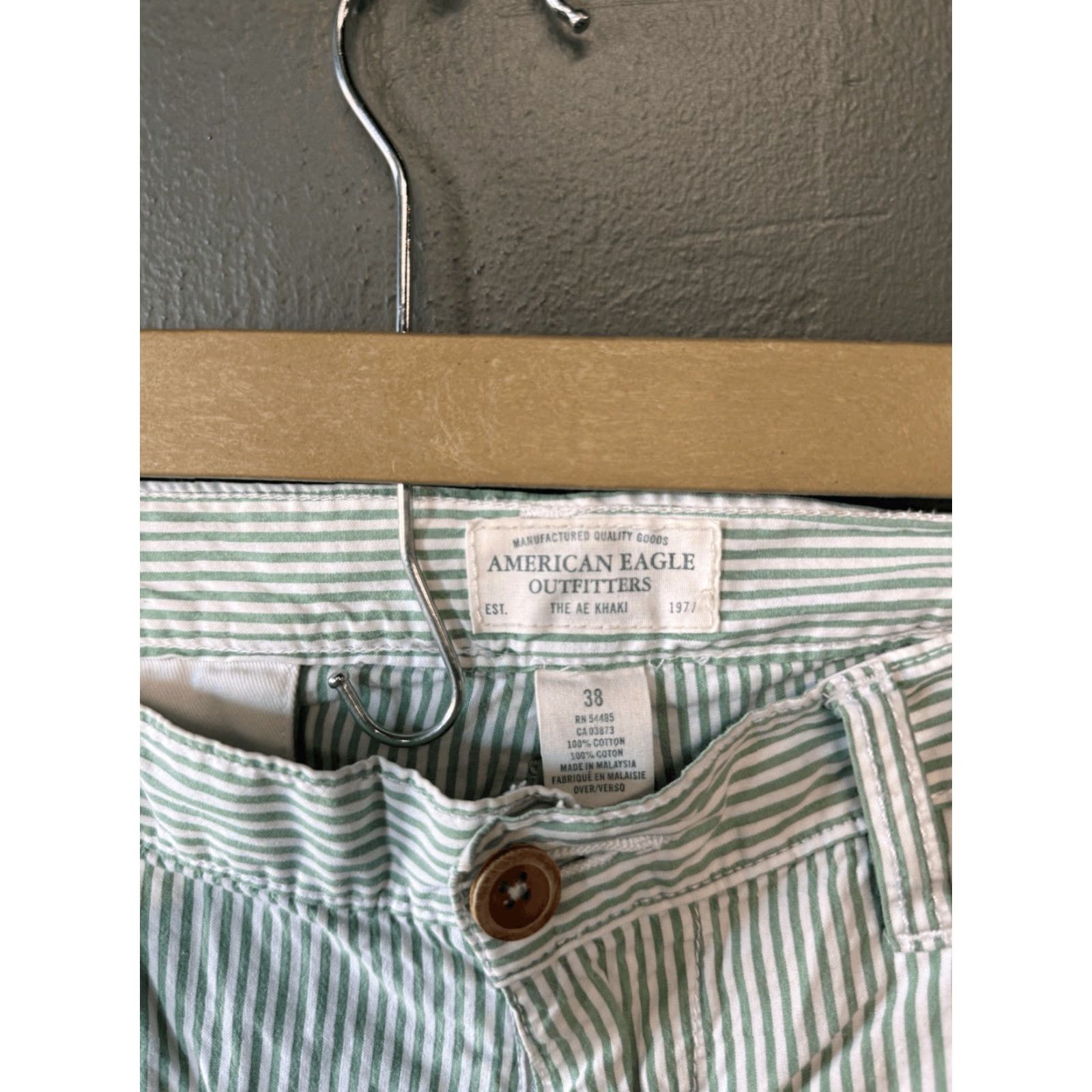 American Eagle Outfitters American Eagle Mens Green Striped Chino Shorts Size 38 Size US 38 / EU 54 - 3 Thumbnail