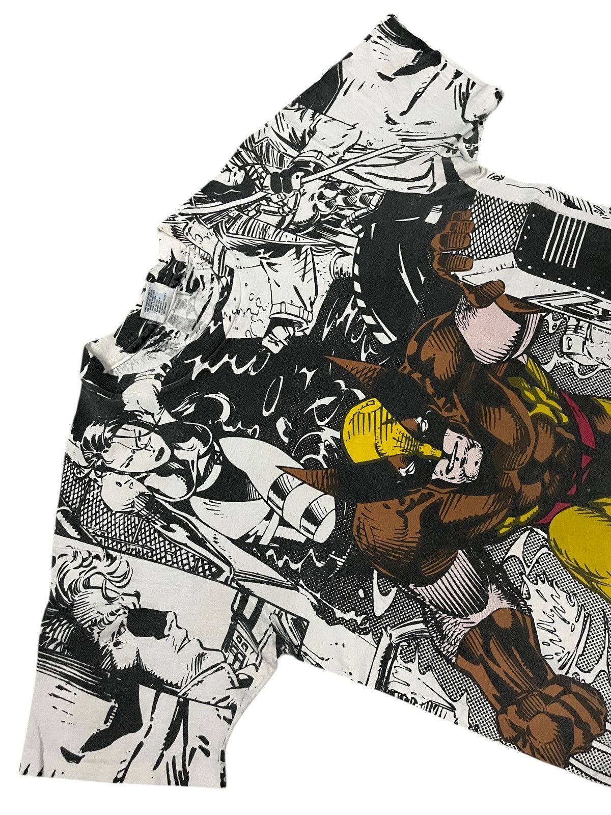 Band Tees Vintage X-Men Wolverine 90s AOP t shirt 1991 Size US XL / EU 56 / 4 - 7 Thumbnail