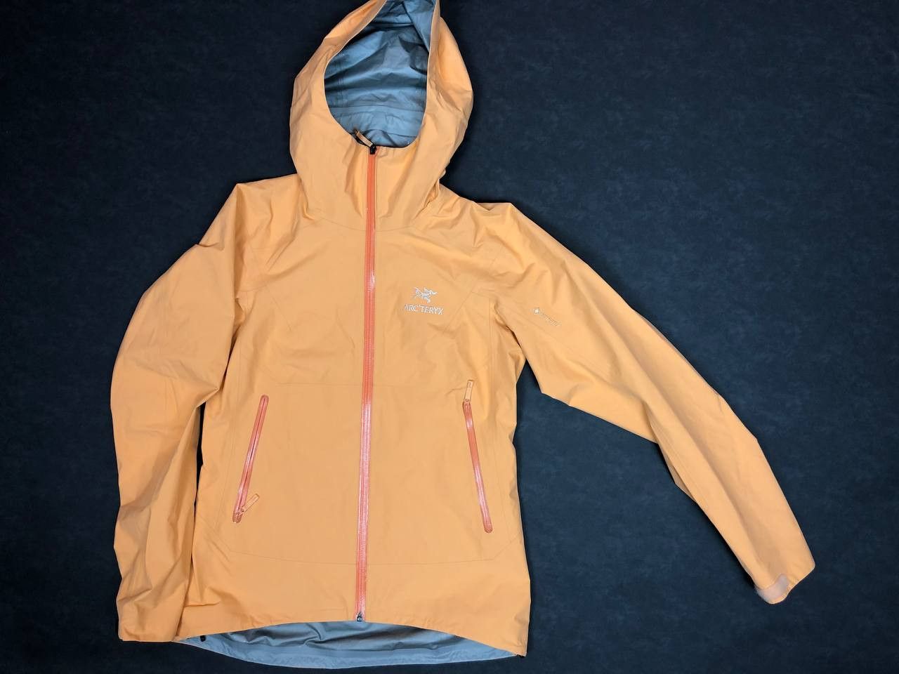 image of Arcteryx Zeta Sl Womens Goretex Jacket Gorpcore in Orange (Size Small)