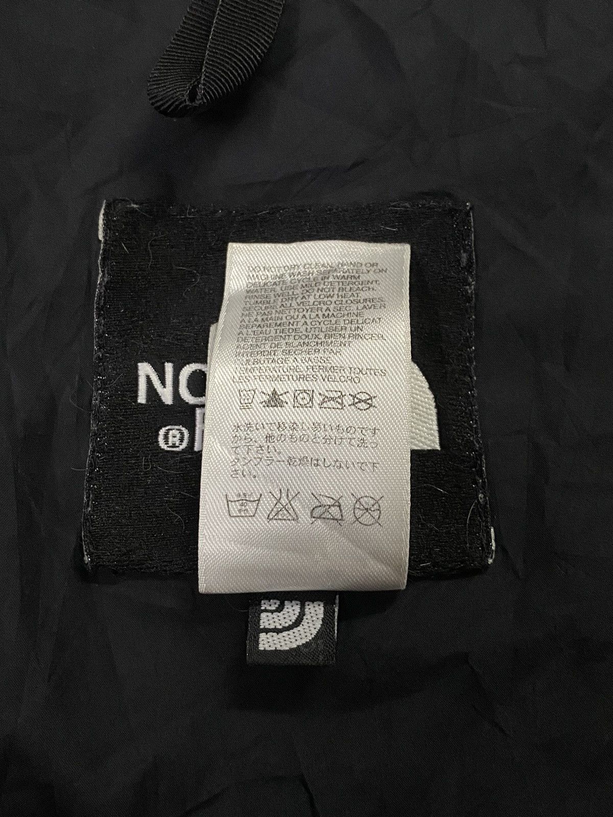 The North Face The North Face 700 Nuptse Puffer Jacket Size US L / EU 52-54 / 3 - 12 Thumbnail