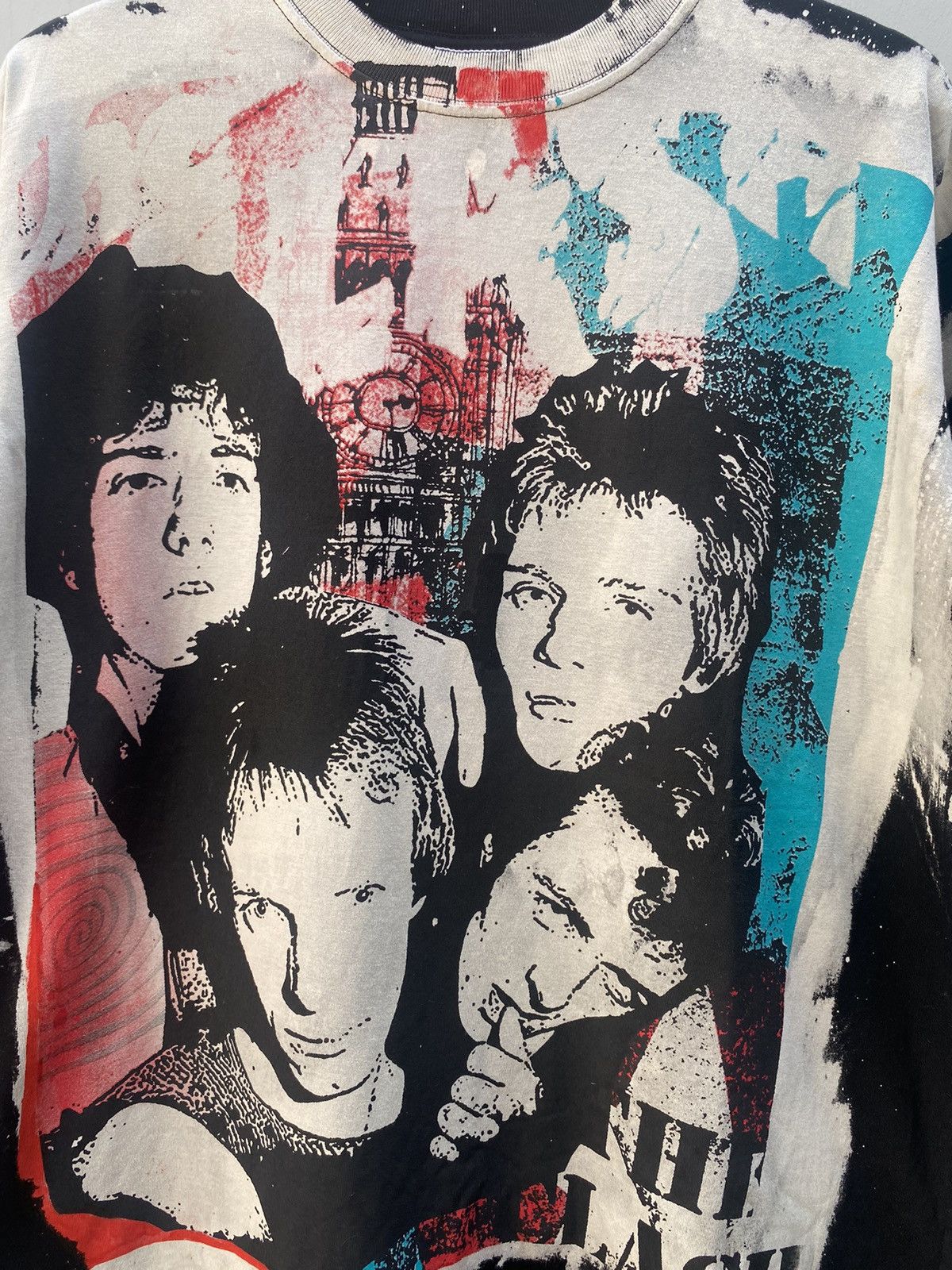 Band Tees The Clash Acid Wash Sun Faded T Shirt mosquitohead style Size US XL / EU 56 / 4 - 3 Thumbnail