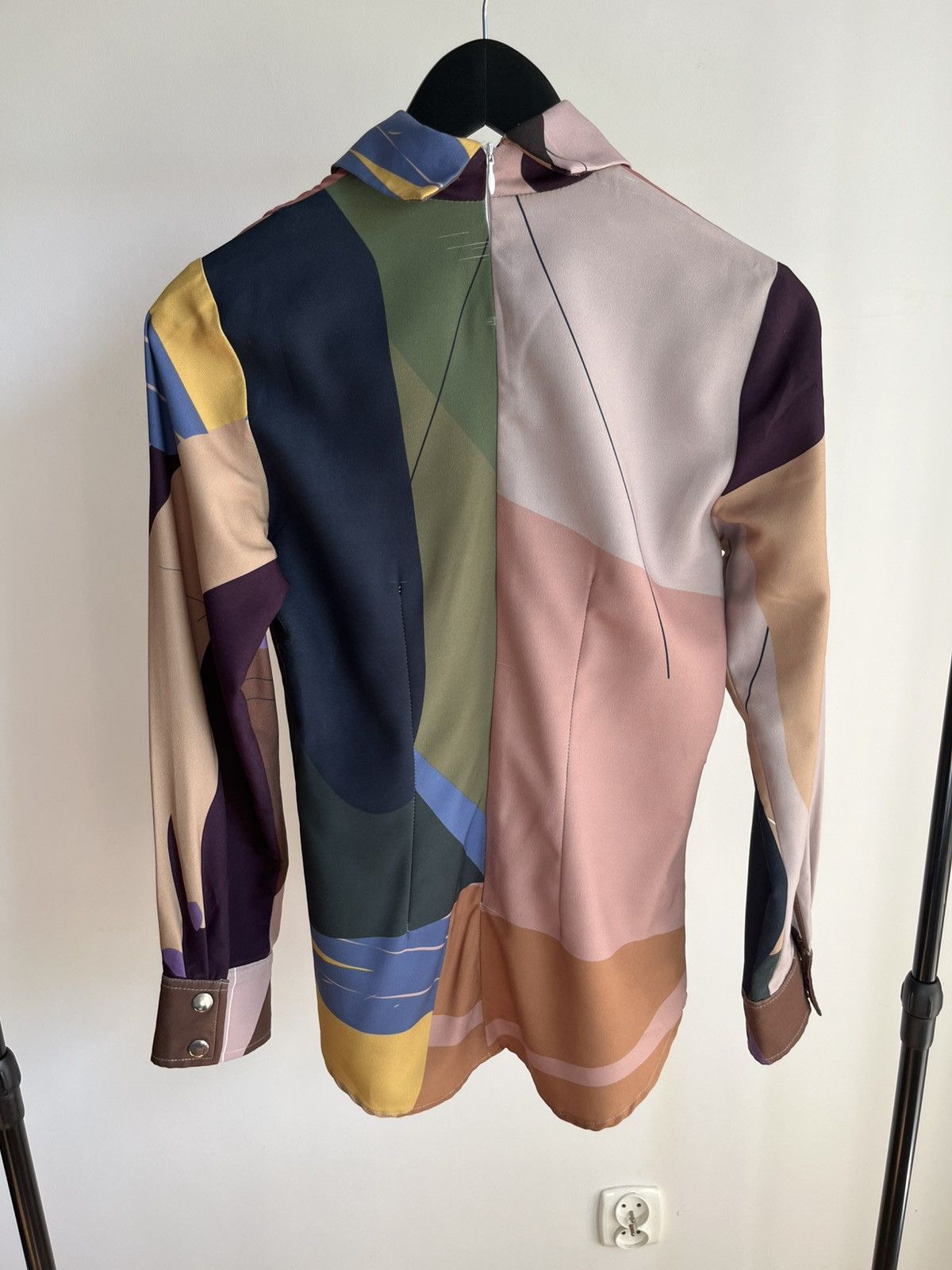 Thebe Magugu 1 of 1 personal Thebe Magugu LVMH celebration shirt Size S / US 4 / IT 40 - 12 Thumbnail