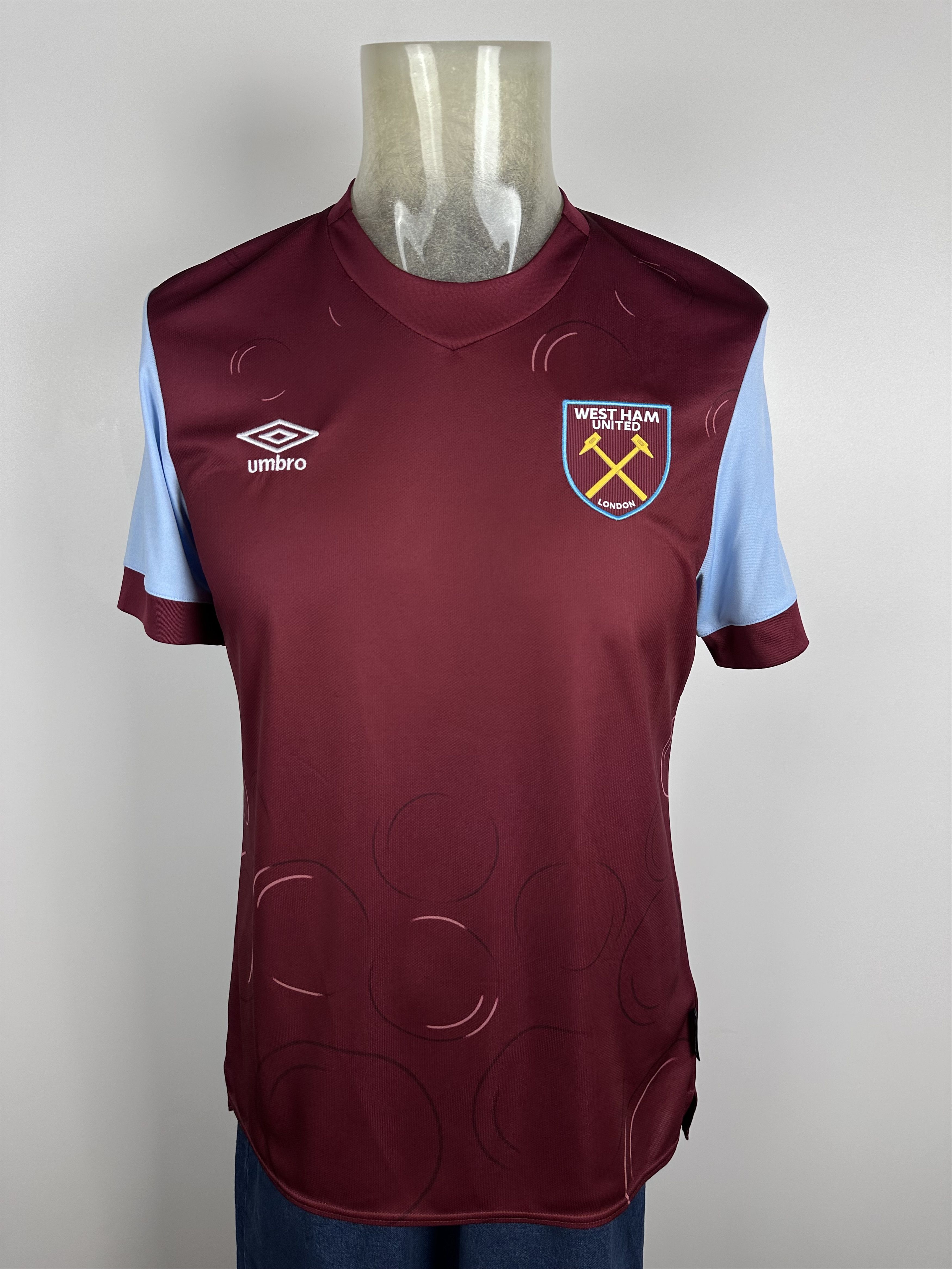 Umbro West Ham United 2023 2024 Football Shirt Soccer Jersey Umbro Size US M / EU 48-50 / 2 - 1 Thumbnail