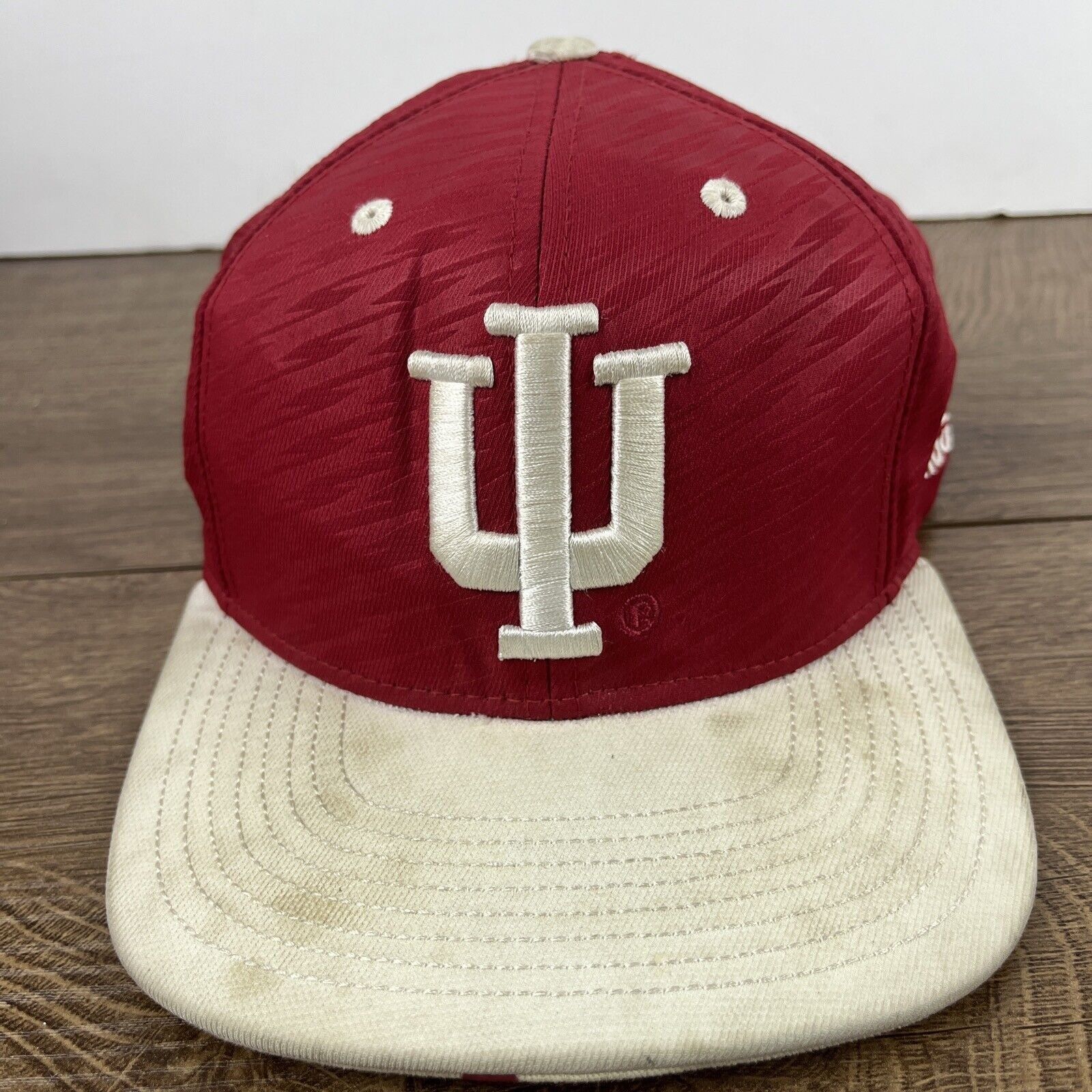Adidas Indiana Hoosiers Adidas Hat Snapback Red Hat Adjustable Adul Size ONE SIZE - 7 Thumbnail