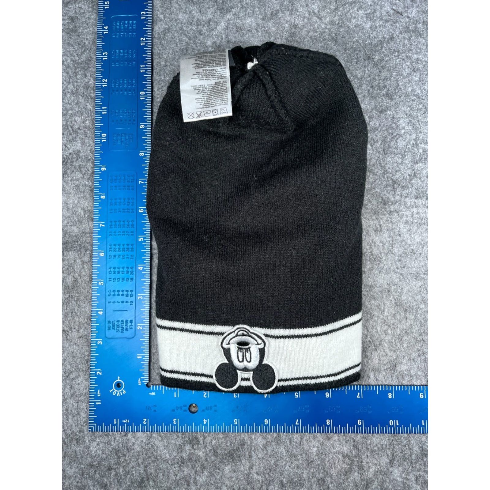 Disney VINTAGE: Disney x Neff Mickey Mouse Champion Beanie Toque Adult OneSize Black Acrylic Pom Size ONE SIZE - 6 Thumbnail