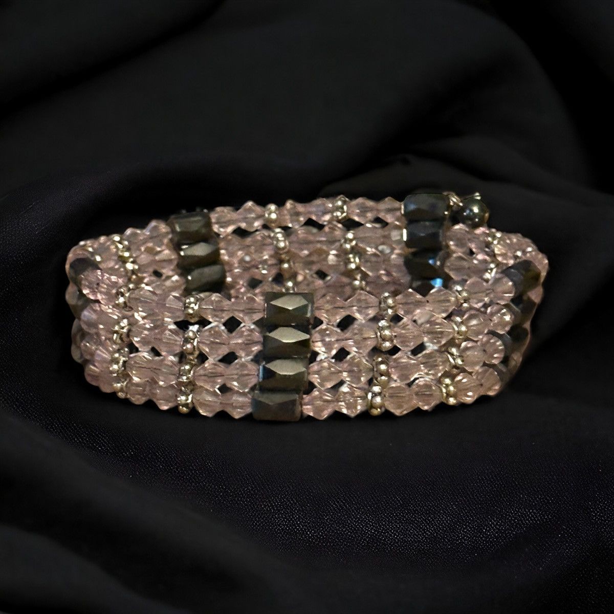 Other Magnetic hematite and clear beads wrap bracelet Size ONE SIZE - 1 Thumbnail