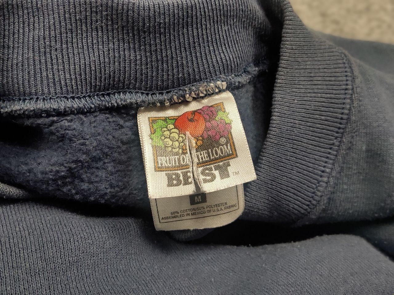 Fruit Of The Loom Vintage 90's Fruit of the Loom Best Crew Check Sweatshirt Size US M / EU 48-50 / 2 - 10 Thumbnail