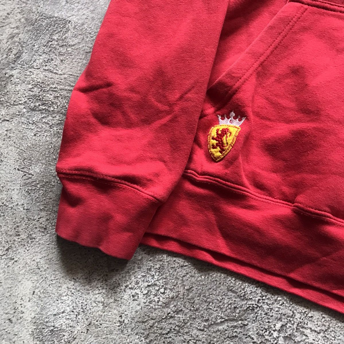 Vintage Vintage 90s Edinburgh Graphic Hoodie Streetwear Red Boxy L Size US L / EU 52-54 / 3 - 2 Thumbnail