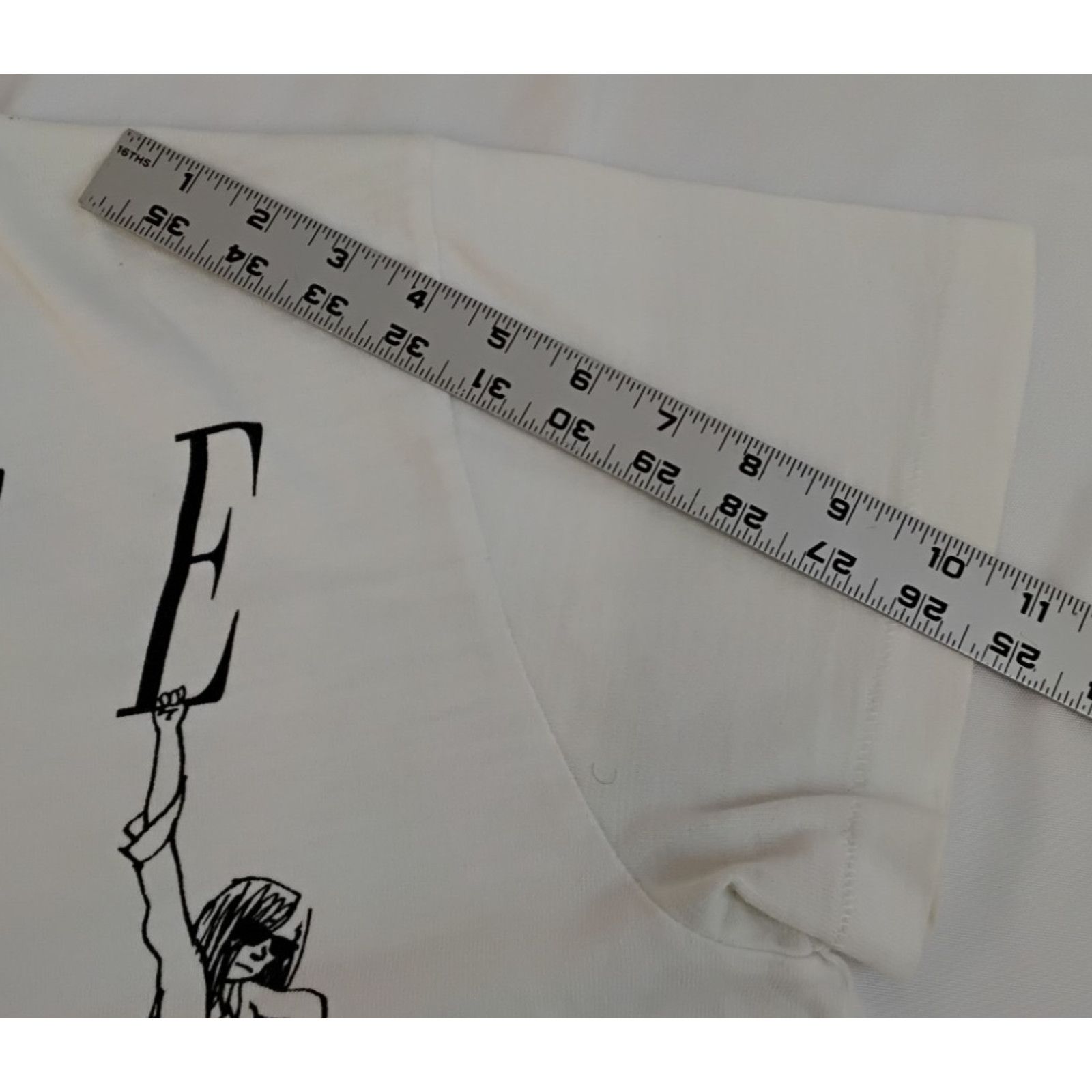 Off-White Off-White C/O Virgil Abloh T-Shirt Men's S Girl Hanging Size US S / EU 44-46 / 1 - 16 Thumbnail