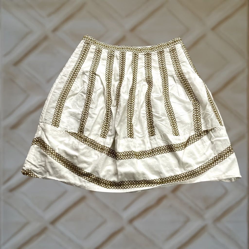Bcbgmaxazria BCBGMAXAZRIA Skirt Womens 4 White A-Line Silk Blend Embroidered Rings Knee Length VINTAGE No Size 27" / US 4 / IT 40 - 1 Thumbnail