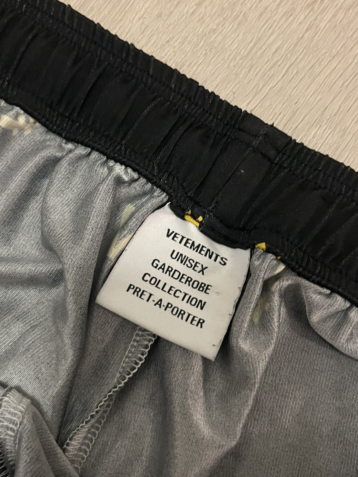 Vetements Vetements Currency Money Monogram Sweatpants Pajamas Size US 30 / EU 46 - 3 Thumbnail