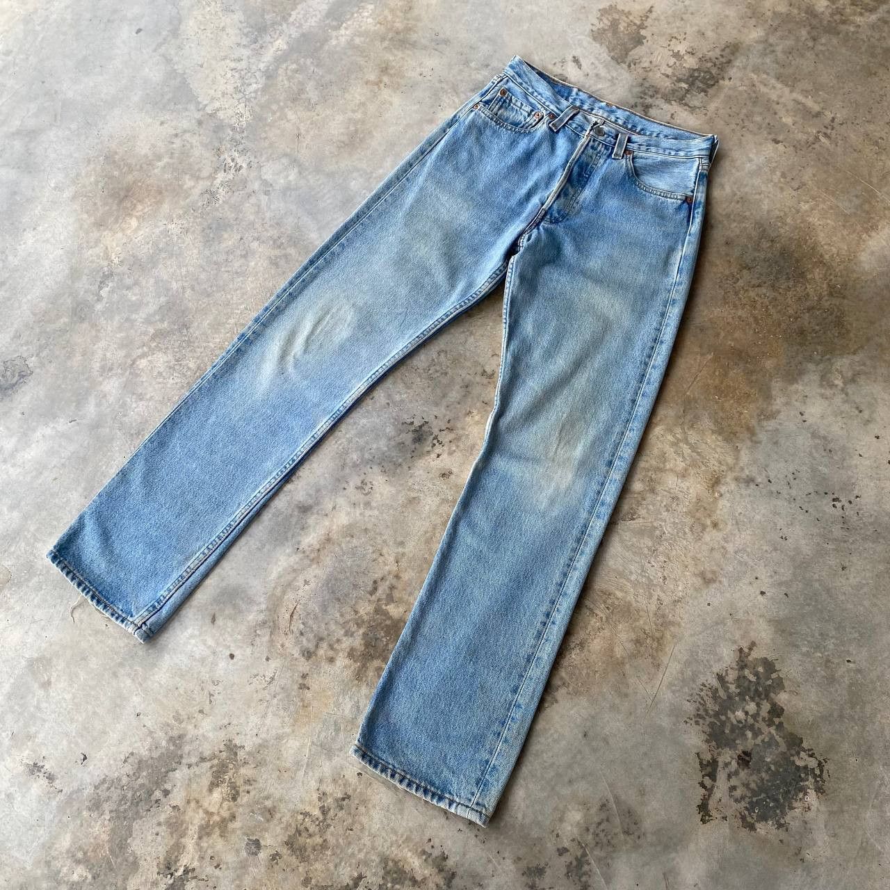 Levi's Vintage Clothing VINTAGE 90S LEVIS 501 WOMEN BLUE STONEWASH GRUNGE DENIM Size 28" / US 6 / IT 42 - 4 Thumbnail