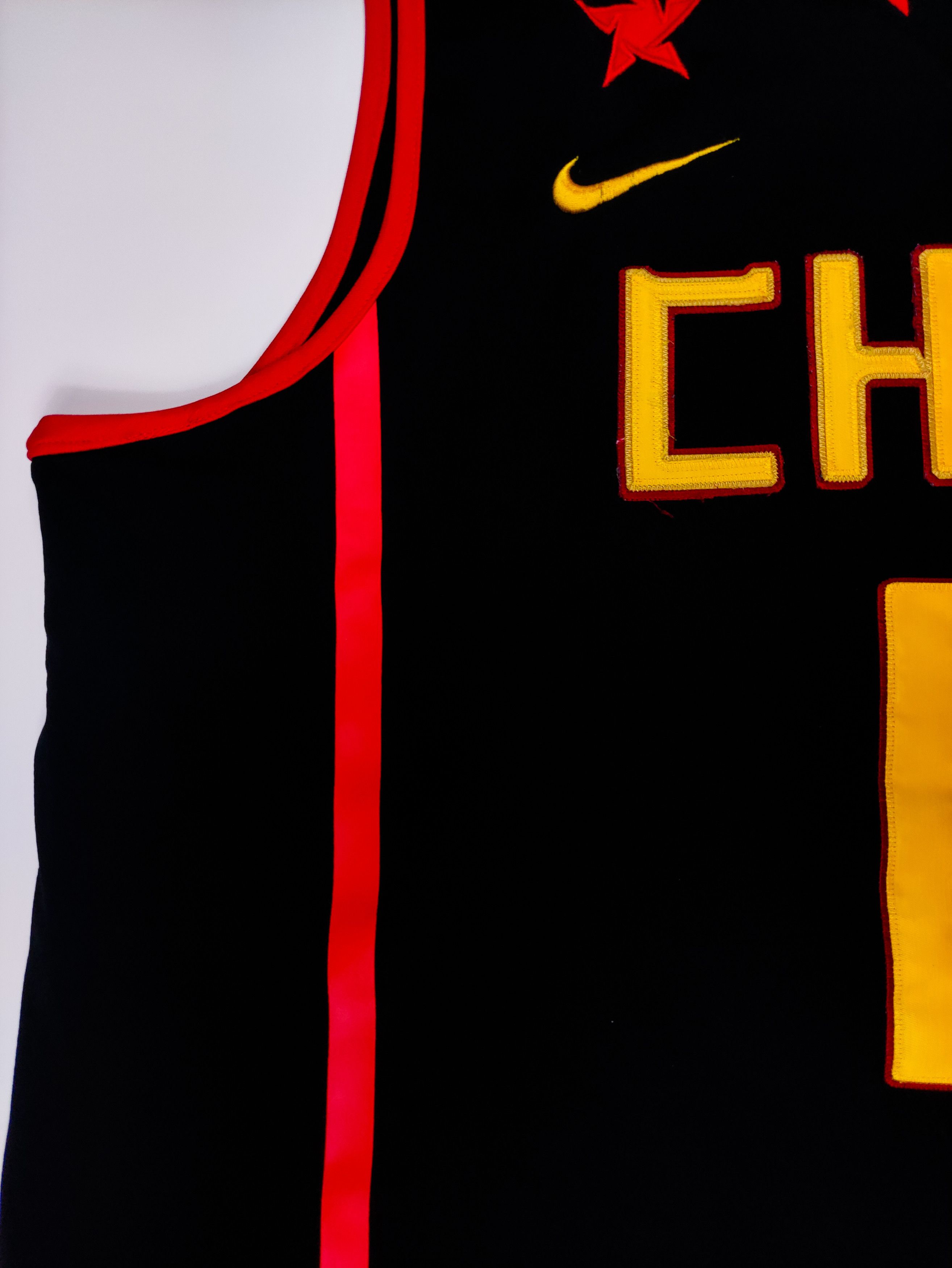 Nike Yi J.L. #11 China Basketball Yi Jianlian Jersey Shirt Kit Size US XL / EU 56 / 4 - 9 Thumbnail