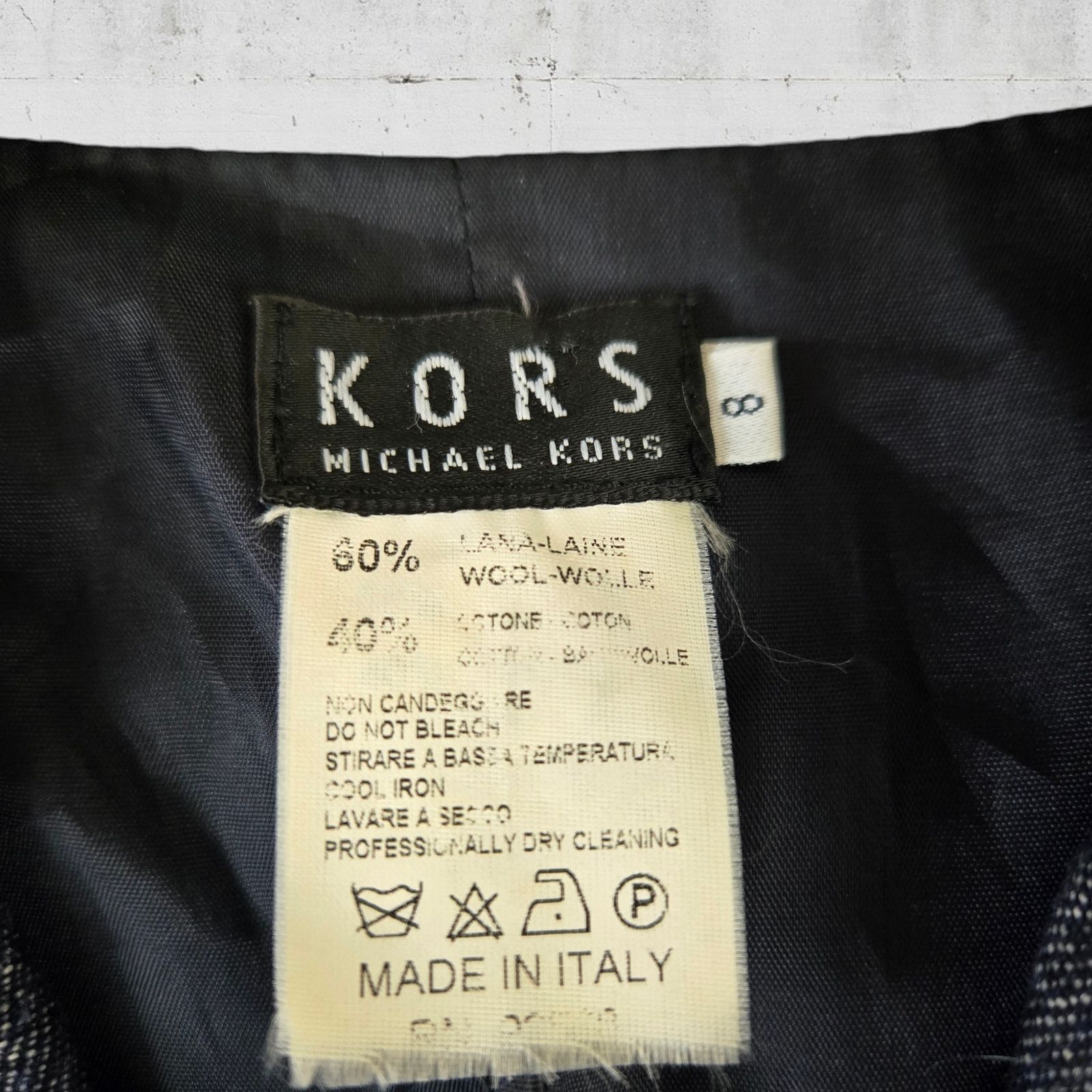 Michael Kors Vintage Michael Kors Navy Wool Jacket Size 8 Size M / US 6-8 / IT 42-44 - 4 Thumbnail