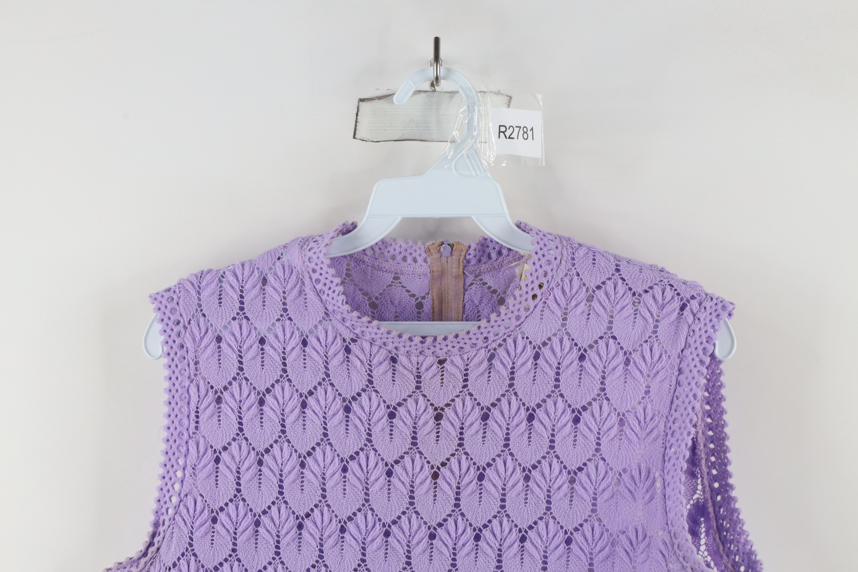 Vintage Vintage 70s Streetwear Crochet Knit Sleeveless Sweater Japan Size XS / US 0-2 / IT 36-38 - 2 Thumbnail
