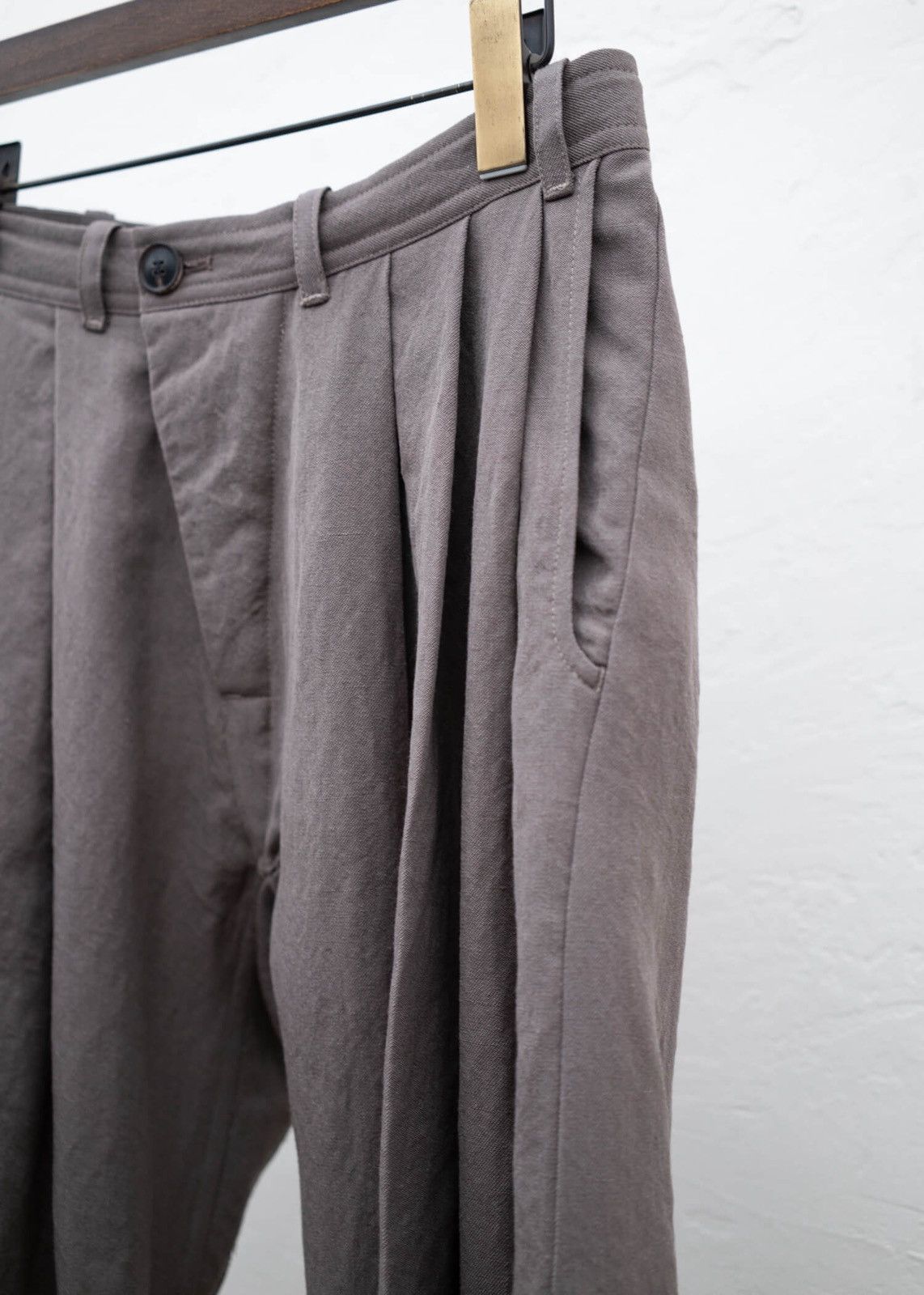 Jan Jan Van Essche Jan Jan Van Essche #76 Wide Pleated Dove Wool Linen Trousers Size US 30 / EU 46 - 3 Thumbnail