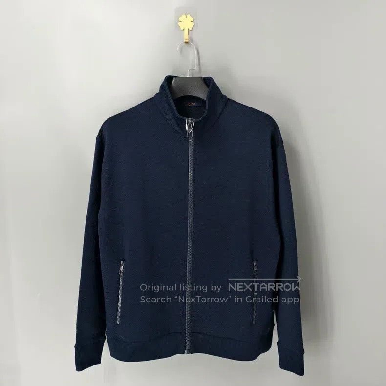 Louis Vuitton Louis Vuitton Dark blue embossed full logo jacket Size US M / EU 48-50 / 2 - 2 Thumbnail