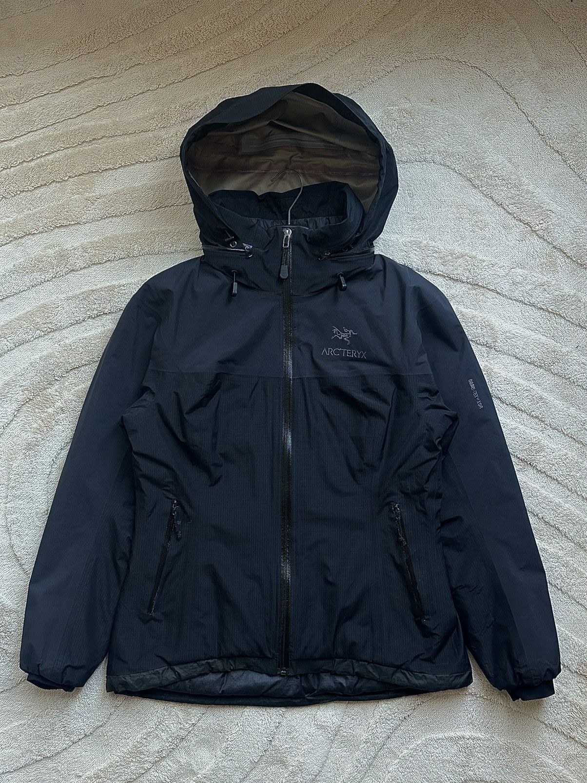 Arc'teryx Arc'teryx Beta AR Jacket Women's Size S / US 4 / IT 40 - 1 Thumbnail