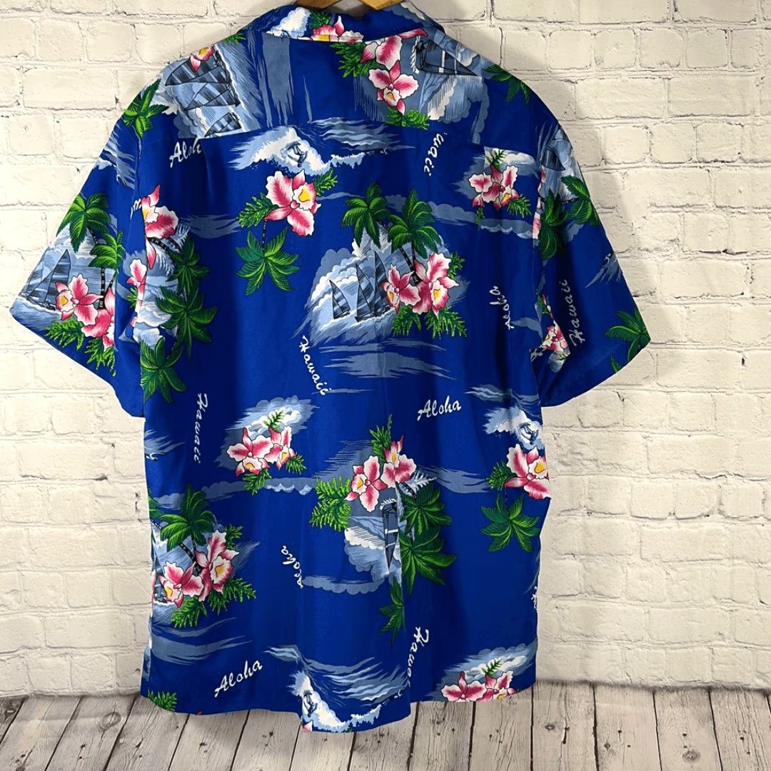 Vintage Surfside Sportswear Waikiki Hawaiian Silk Camp Shirt Short Sleeve Button XL Men Blue Cream Button-Up Shirt XL Mens Size US XL / EU 56 / 4 - 4 Thumbnail