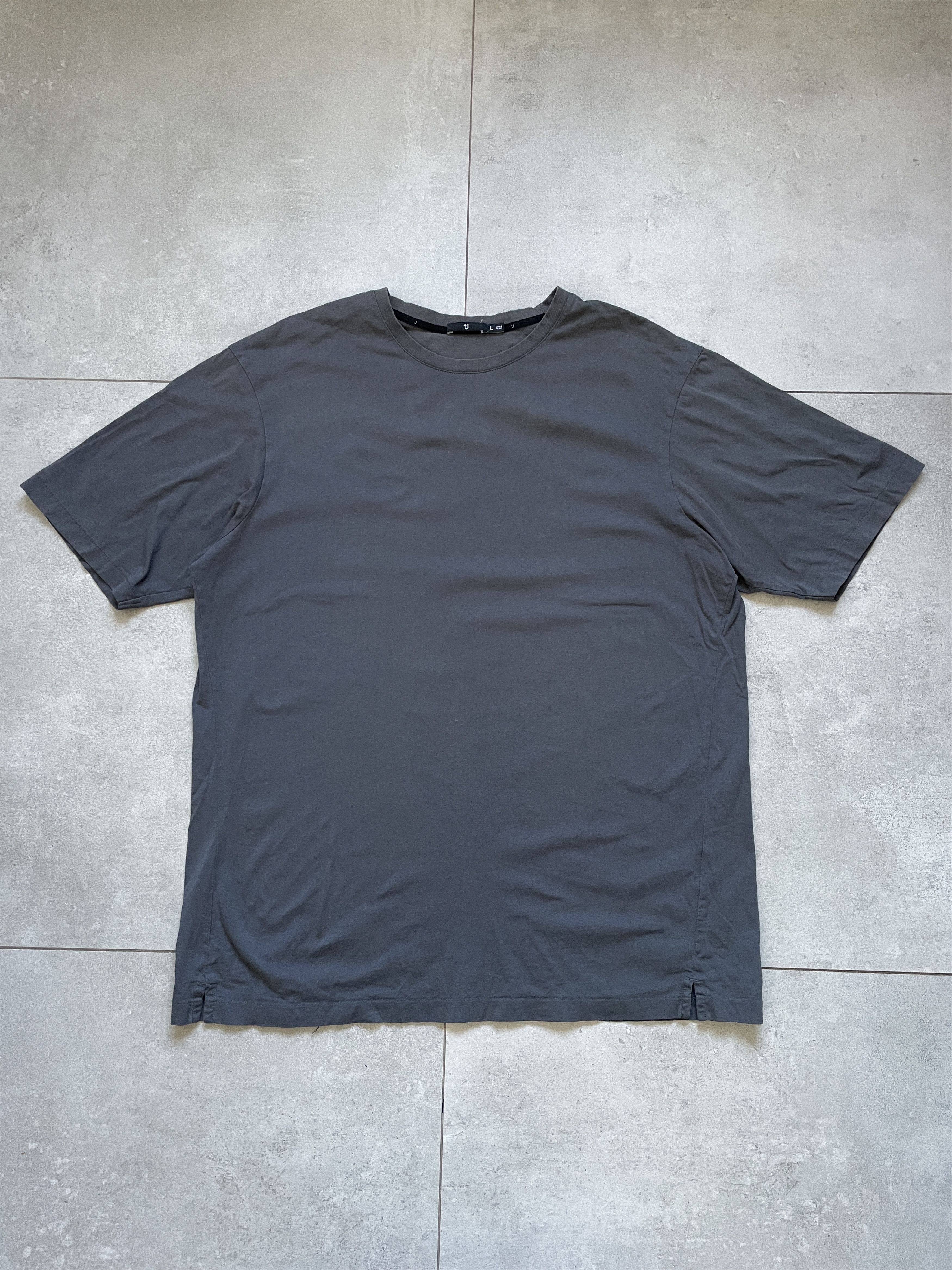 Jil Sander × Uniqlo JIL SANDER X UNIQLO GRAY BASIC BLANK TEE Size US L / EU 52-54 / 3 - 1 Thumbnail