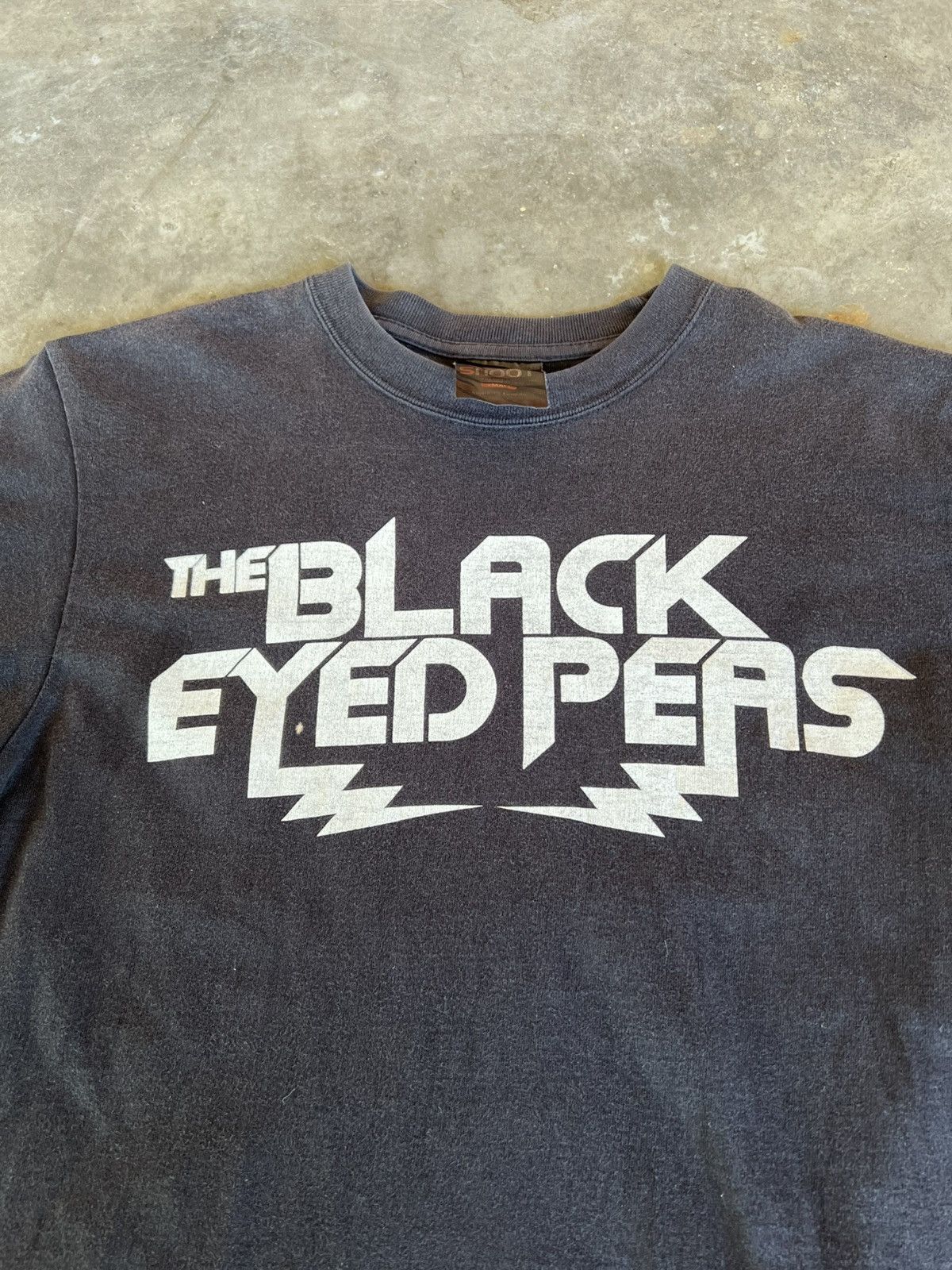 Band Tees × Vintage 90’s The Black Eyed Peas Band Tee Size US S / EU 44-46 / 1 - 3 Thumbnail