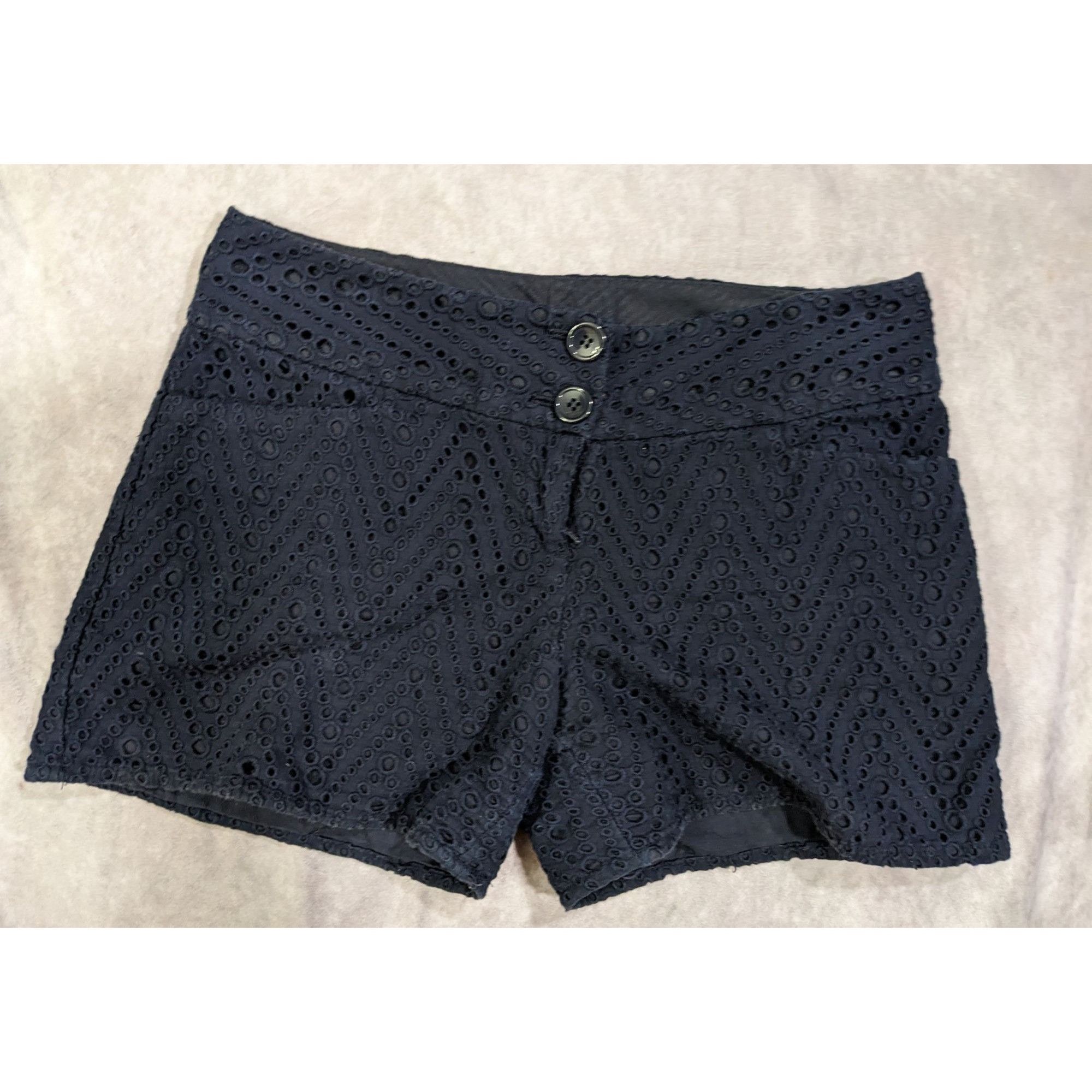 Other Casual Navy Eyelet Embroidered Shorts by Outback Red Size 27" / US 4 / IT 40 - 4 Thumbnail