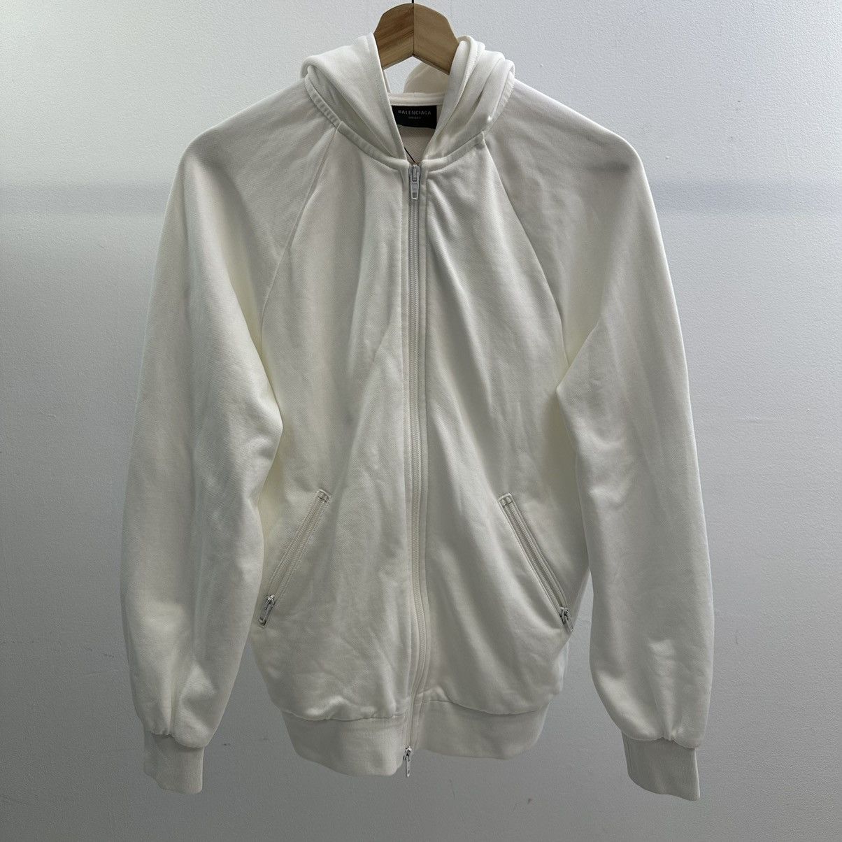 Balenciaga Balenciaga Unity Logo Tech Zip Size US XXS / EU 40 - 1 Thumbnail