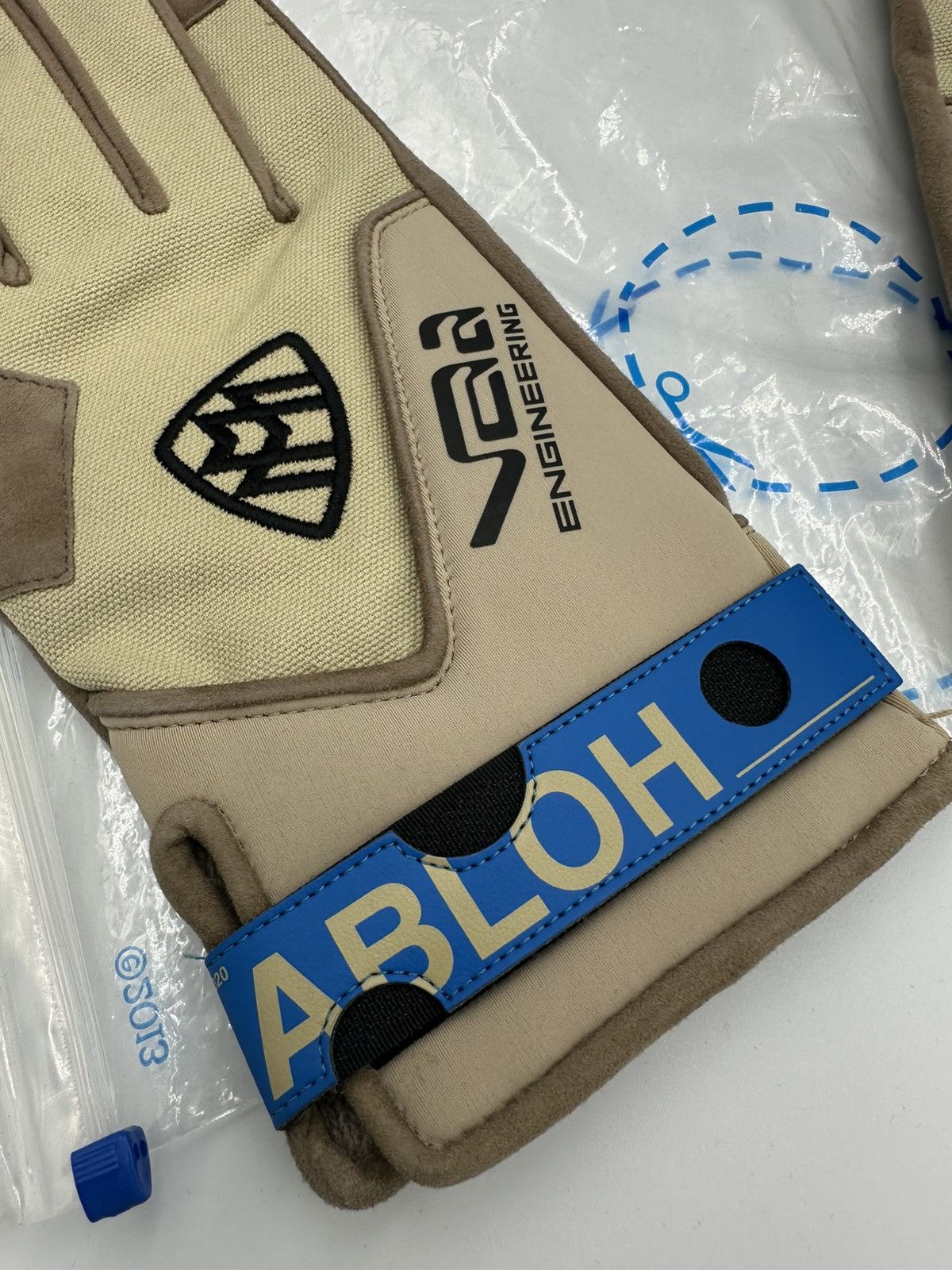 Off-White OFF WHITE X MAYBACH X VIRGIL ABLOH GLOVES Size ONE SIZE - 5 Thumbnail
