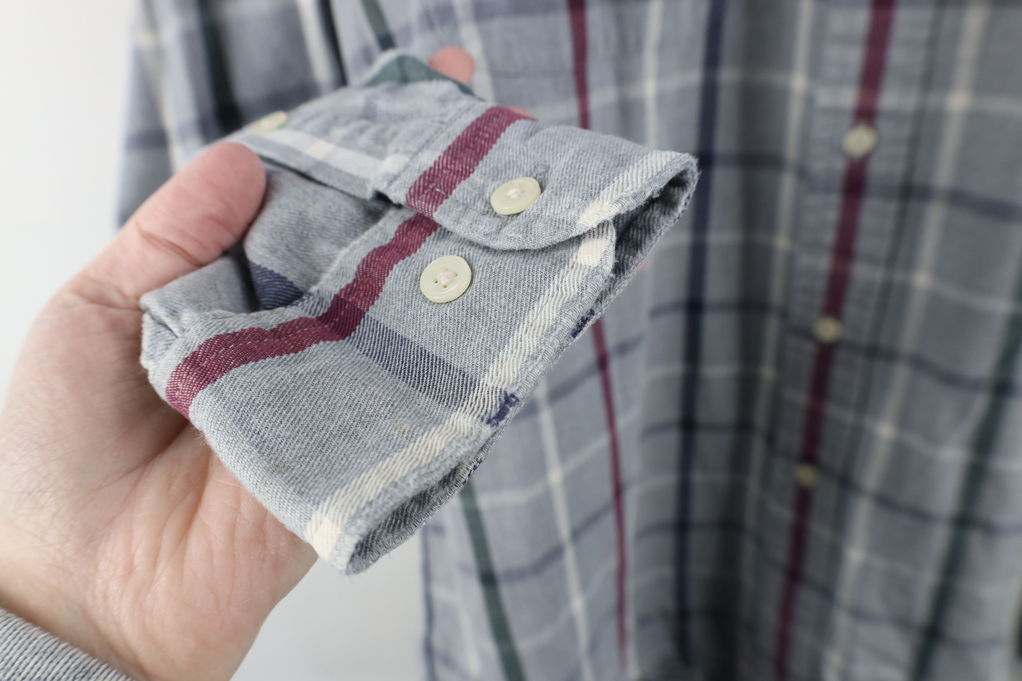 Tommy Hilfiger Vintage 90s Tommy Hilfiger Heavy Flannel Button Shirt Plaid Size US L / EU 52-54 / 3 - 12 Thumbnail
