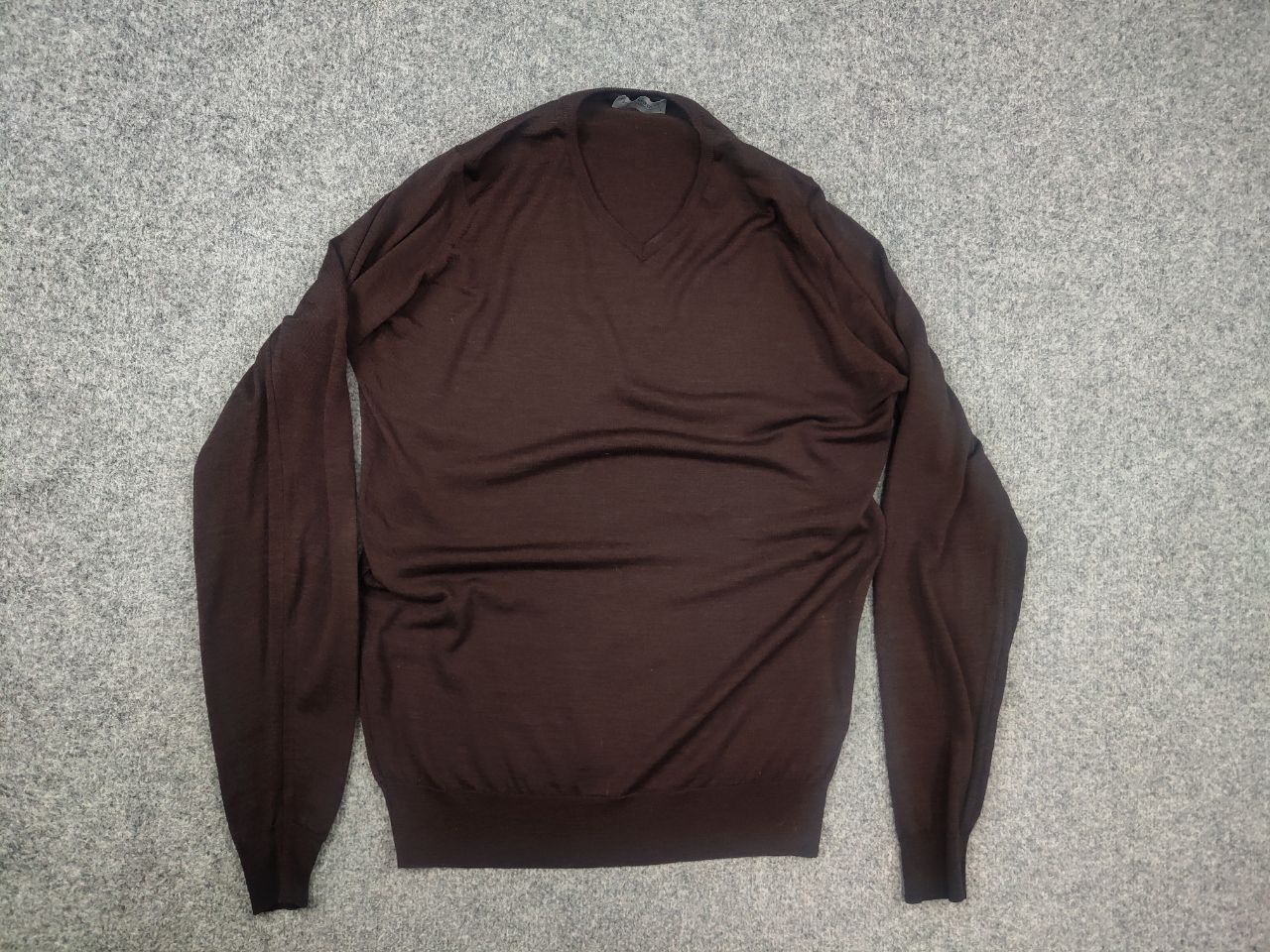 John Smedley John Smedley England Brown V neck wool sweater long sleeve Size US L / EU 52-54 / 3 - 3 Thumbnail