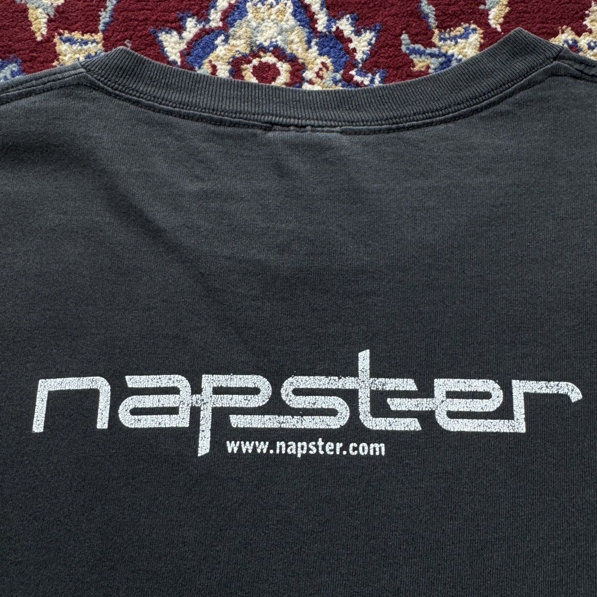Band Tees Vintage 90s-00s Napster logo Tee Music Downloading metallica Size US L / EU 52-54 / 3 - 2 Thumbnail