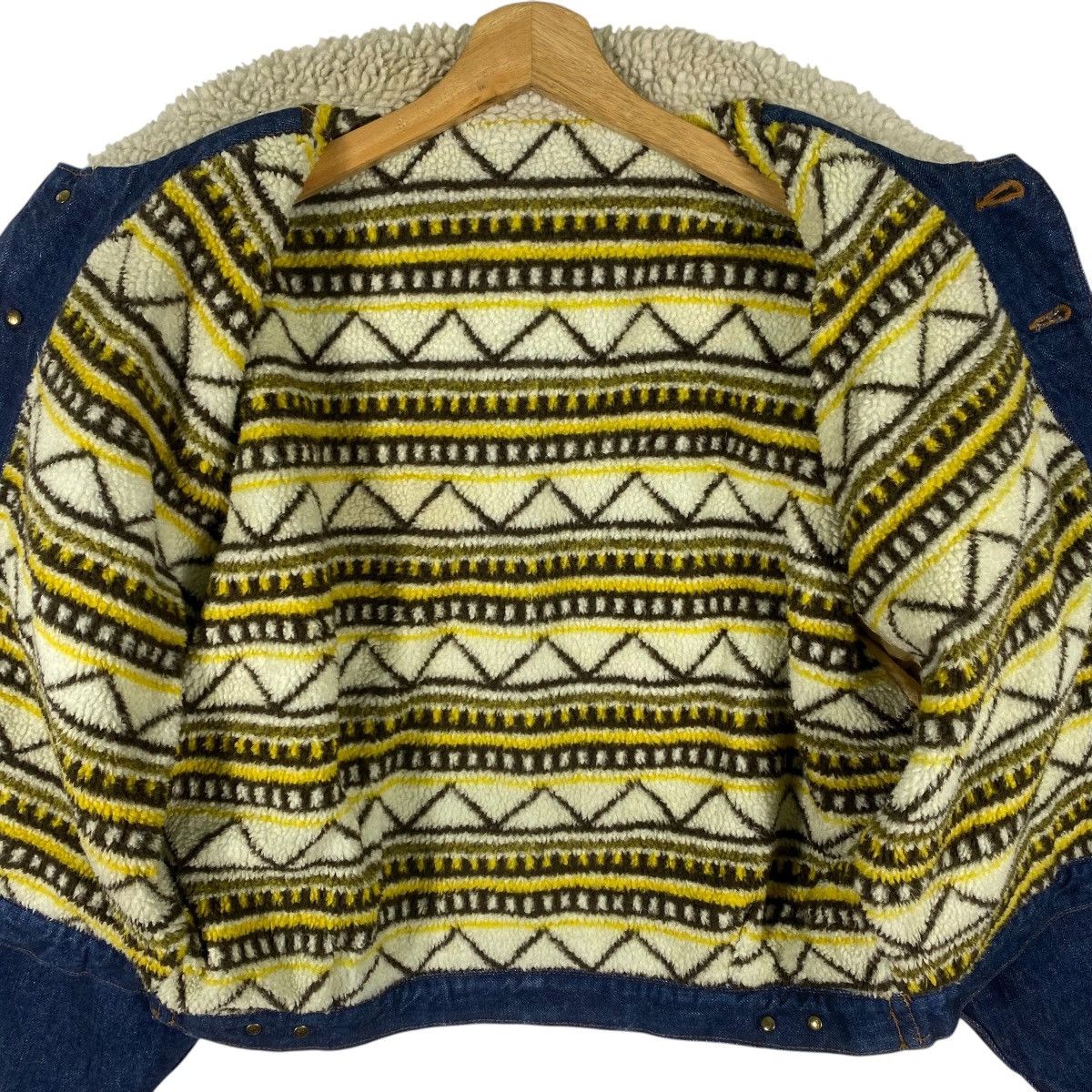 Big John Vintage Big John Aztec Sherpa Lined Denim Jean Jacket Size L Size US L / EU 52-54 / 3 - 6 Thumbnail