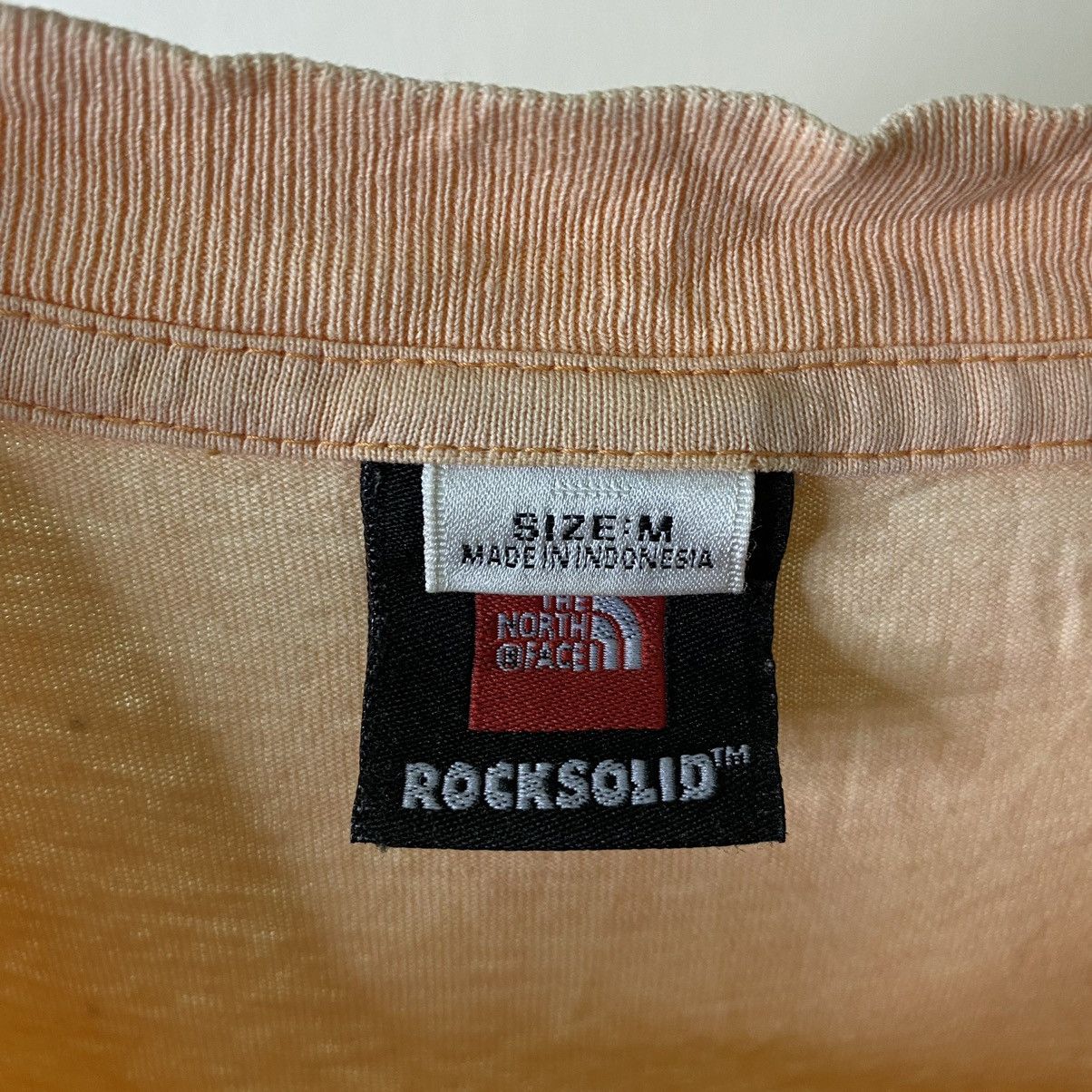 The North Face Vintage Y2K The North Face Rock Solid Faded Tee Size US L / EU 52-54 / 3 - 4 Thumbnail