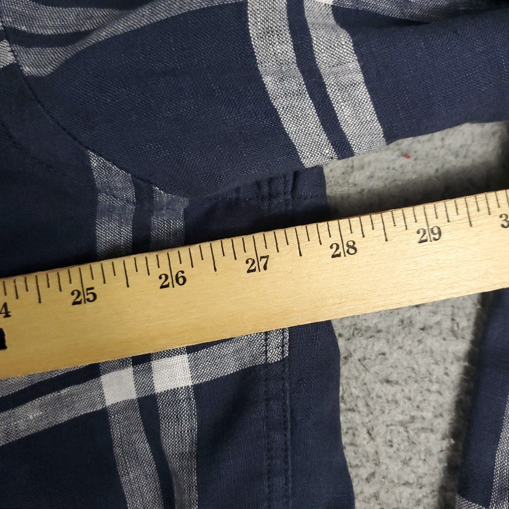 UNTUCKit UNTUCKit Men's XL Blue Plaid Linen Button-Up Shirt Long Sleeve Casual Size US XL / EU 56 / 4 - 5 Thumbnail