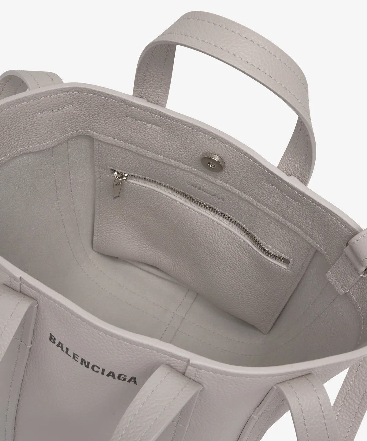 Balenciaga o1srvl11e0326 Size: OS / Shoulder Tote Bag in White Size ONE SIZE - 5 Thumbnail