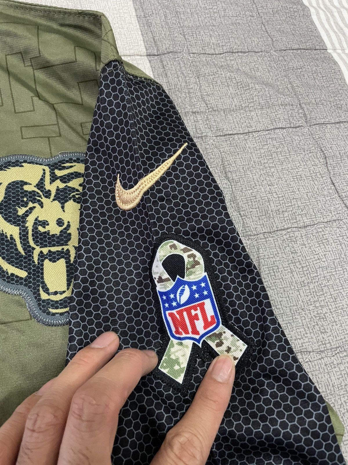 NFL Men’s Nike Khalil Mack Olive Chicago Bears Salute Size US XL / EU 56 / 4 - 4 Thumbnail