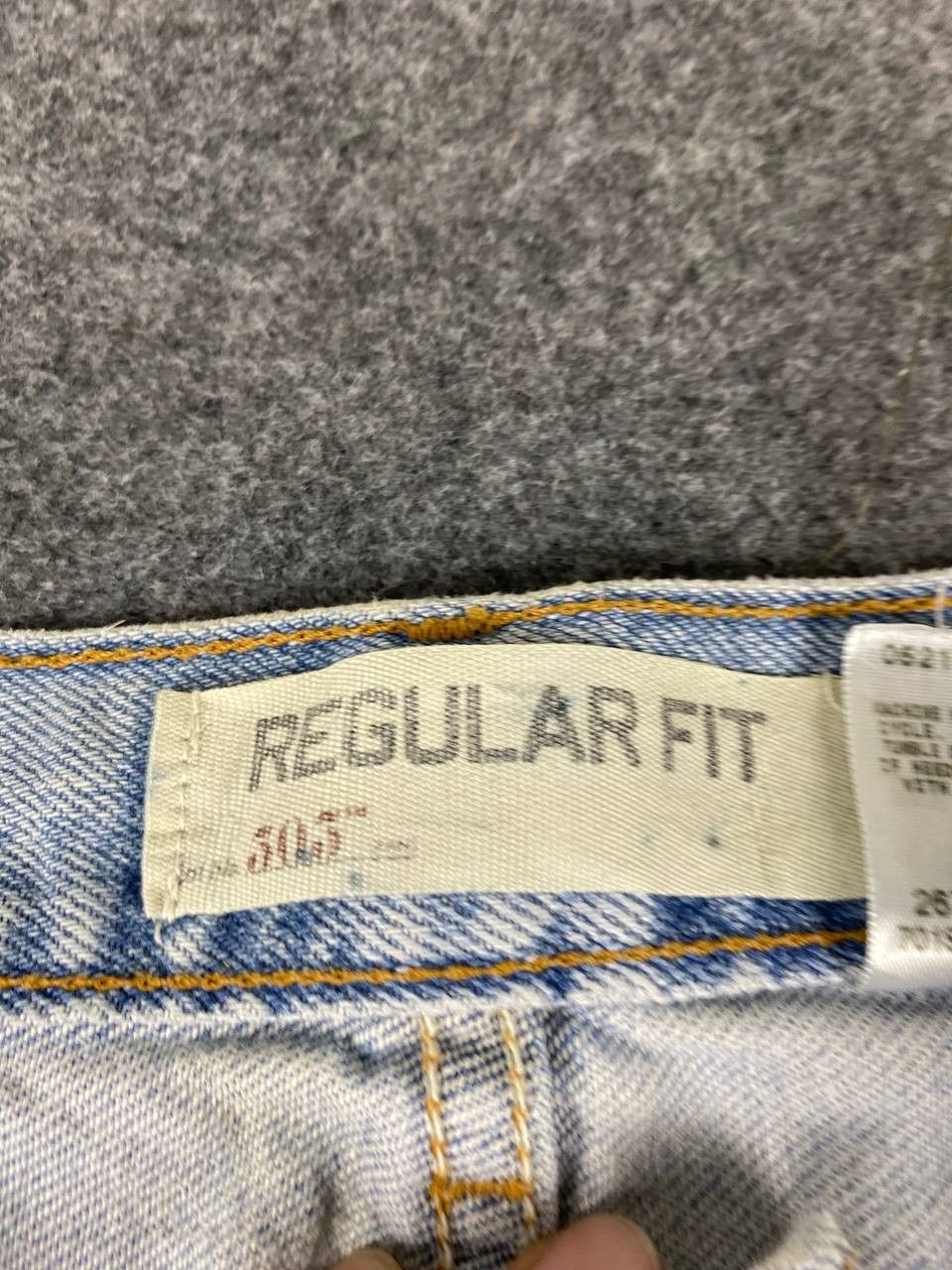 Levi's vintage levis 505 regular fit lightwash denim Size US 36 / EU 52 - 15 Thumbnail