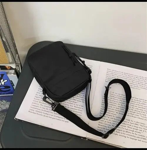 Vintage Mini Black Nylon Crossbody Bags Size ONE SIZE - 4 Thumbnail