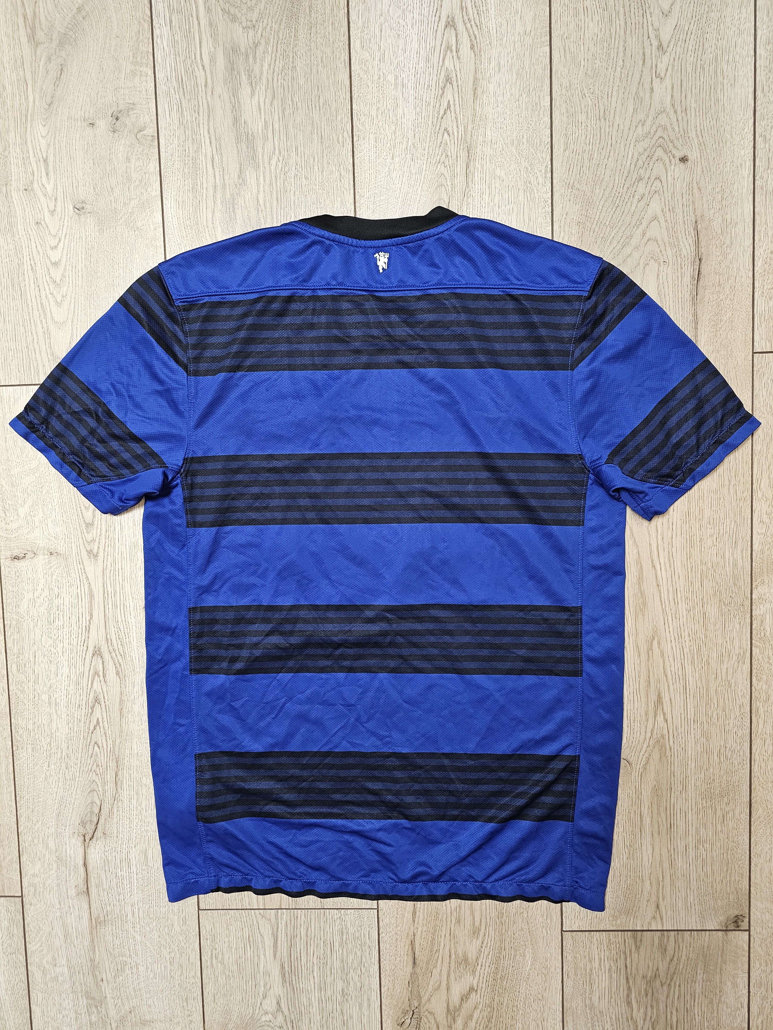 Nike MANCHESTER UNITED 2011 2012 AWAY FOOTBALL SOCCER JERSEY Size US M / EU 48-50 / 2 - 2 Thumbnail