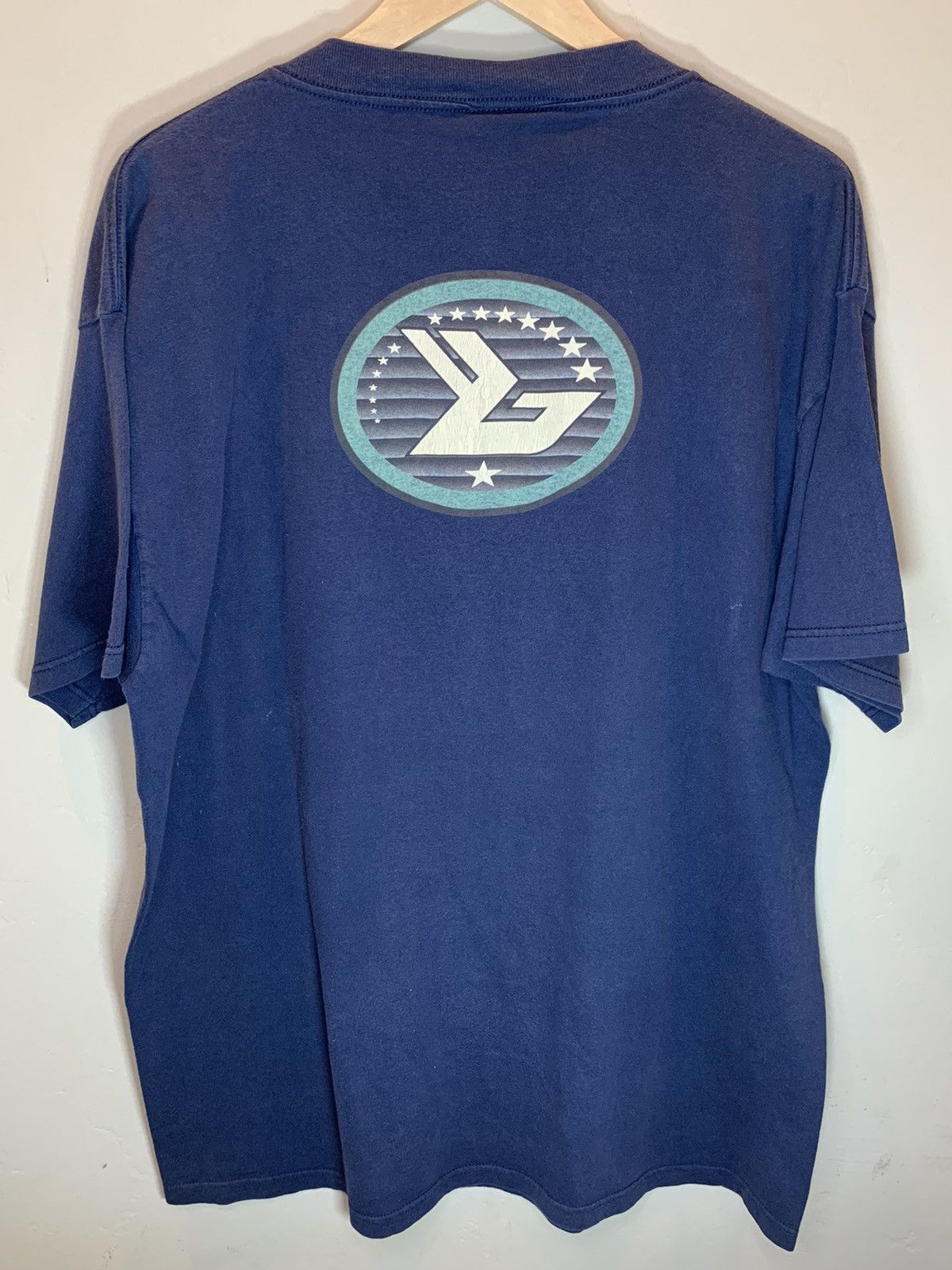 Band Tees *RARE* Vintage 1993 Björk Debut Art Winterland Music T-Shirt Size US XL / EU 56 / 4 - 2 Thumbnail