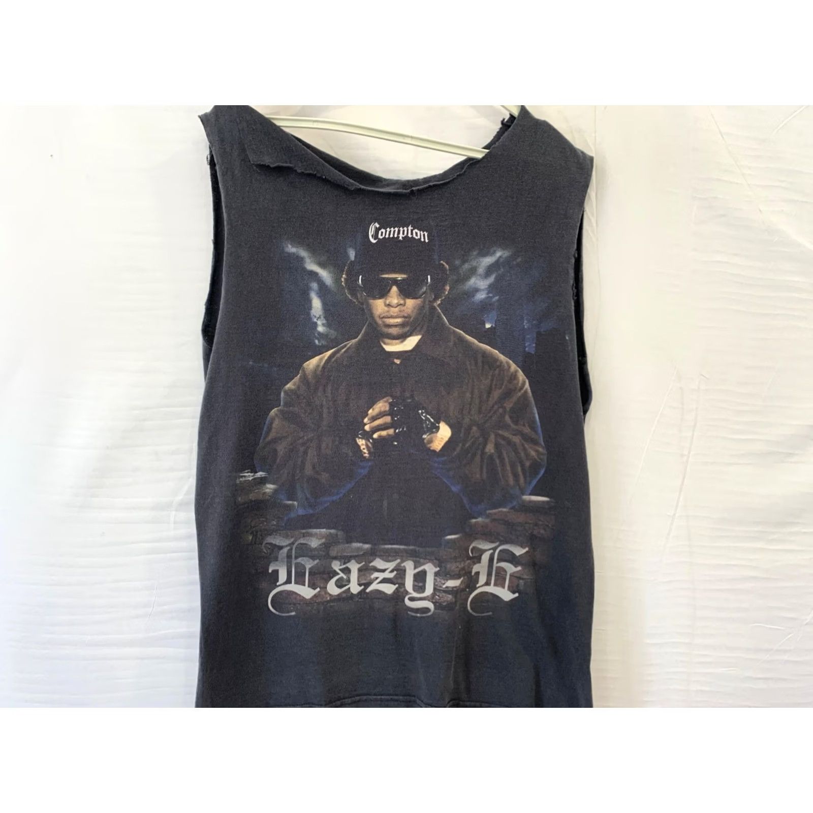 Vintage Vintage EAZY-E T-Shirt Muscle Tee Graphic Distressed Black S M NWA 226 Size US S / EU 44-46 / 1 - 3 Thumbnail