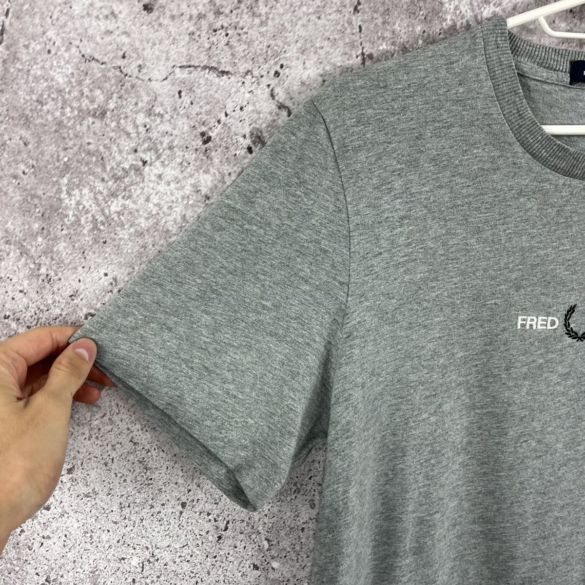Fred Perry Fred Perry Vintage Tee Centre Logo Embroidery Grey Size M Size US M / EU 48-50 / 2 - 4 Thumbnail