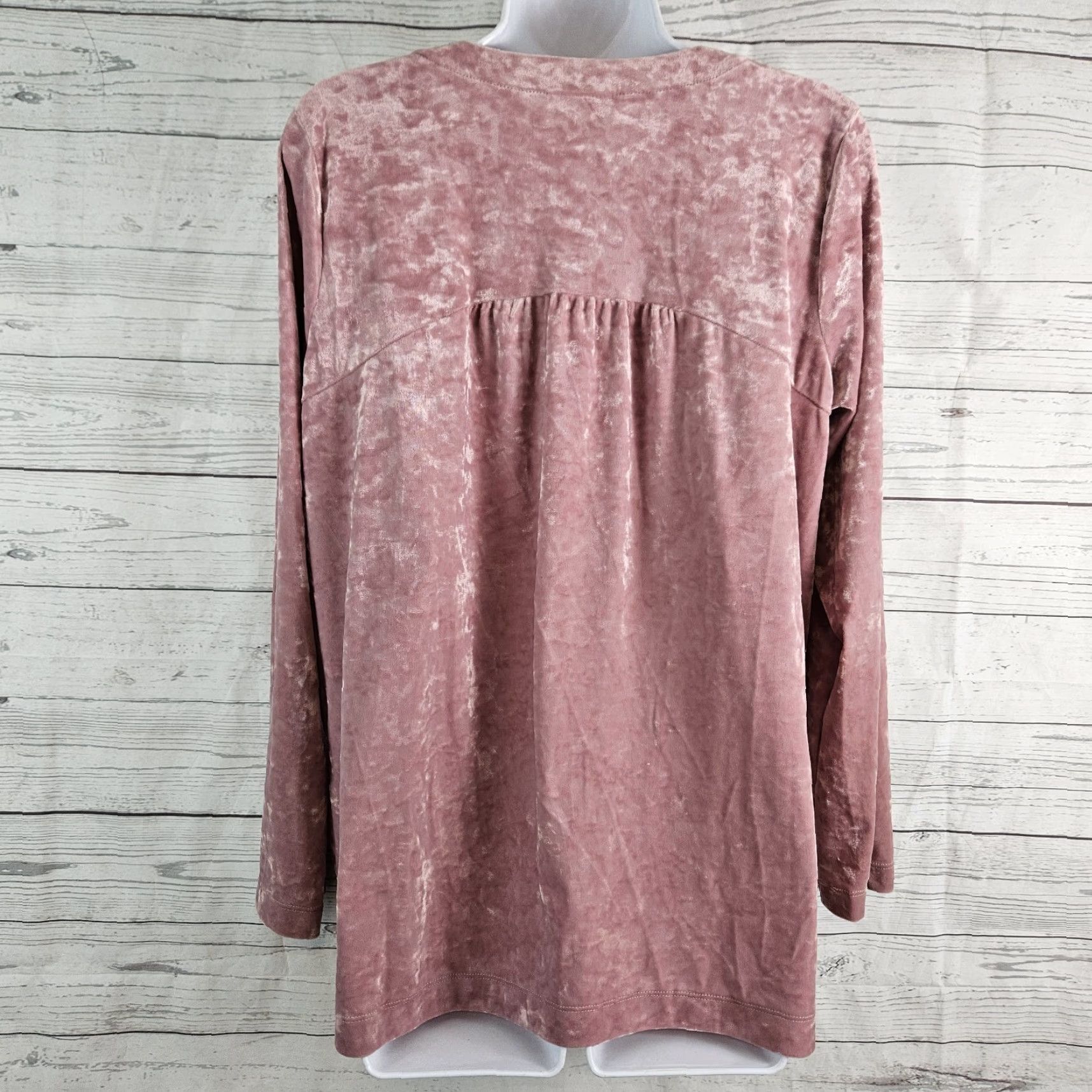 J. Jill **J. Jill Women's Pink Velvet Top Size Medium V-Neck** User: J. Jill Women's Pink Velvet Top Size Medium V-Neck Size M / US 6-8 / IT 42-44 - 3 Thumbnail