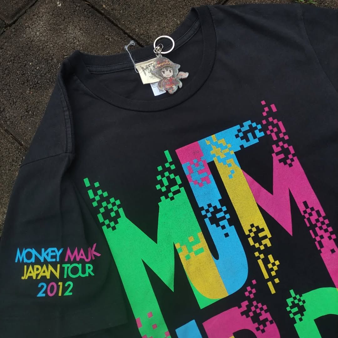 Band Tees Monkey Majik Japan Tour 2012 Band Tee Size US L / EU 52-54 / 3 - 2 Thumbnail