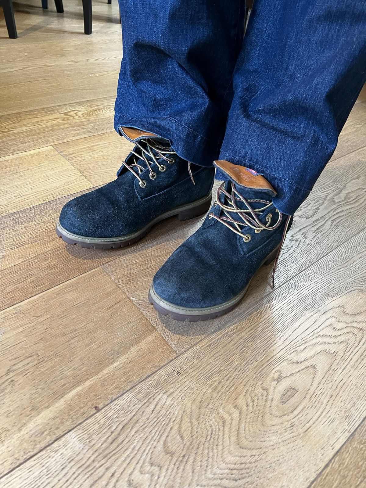 Timberland Unique Pair of Timberland Classic Suede Fluffy Black Size US 8.5 / EU 41-42 - 3 Thumbnail