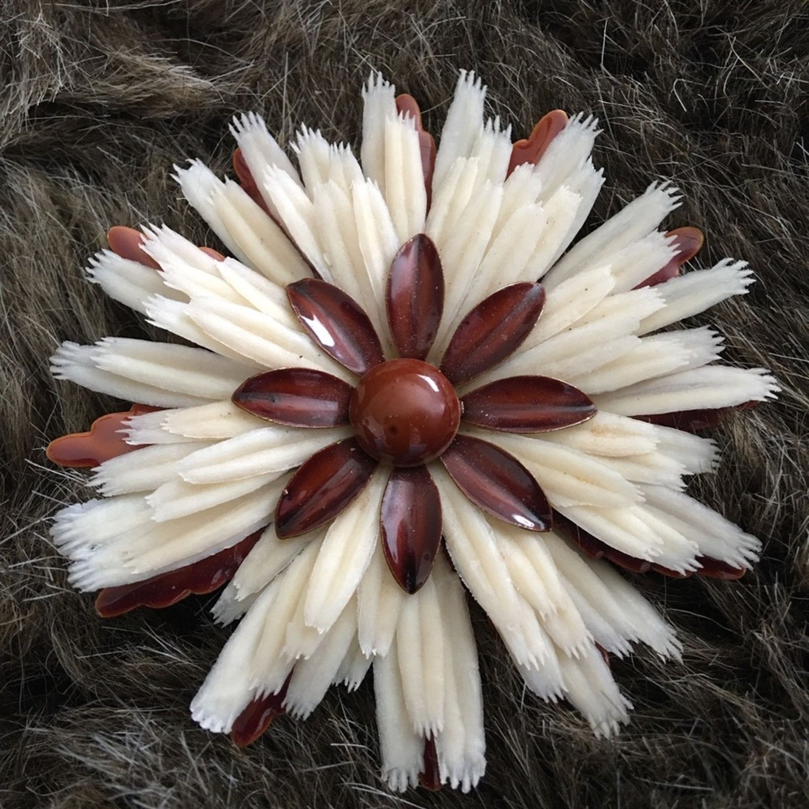Vintage Vintage 70s metal and plastic flower brooch pin Size ONE SIZE - 2 Thumbnail