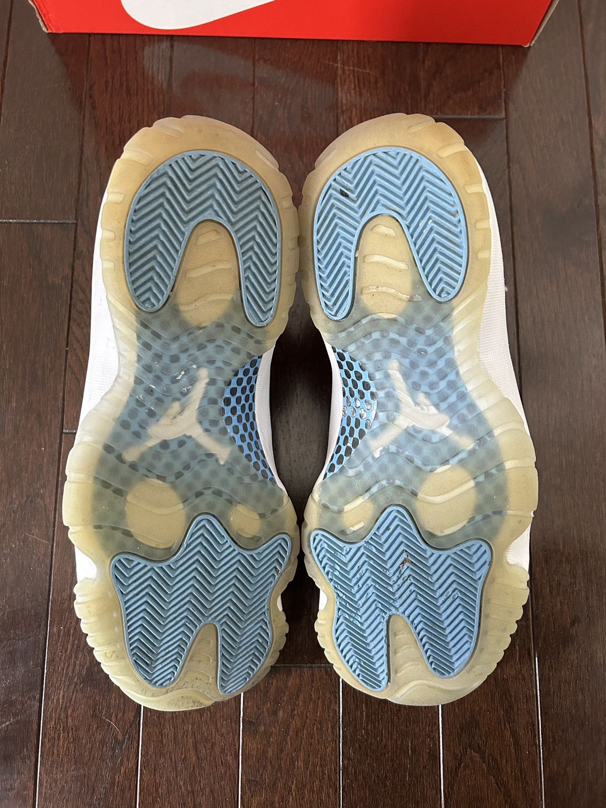 Jordan Brand × Nike Jordan 11 Retro Low ‘University Blue’ 2017 Size US 9.5 / EU 42-43 - 5 Thumbnail