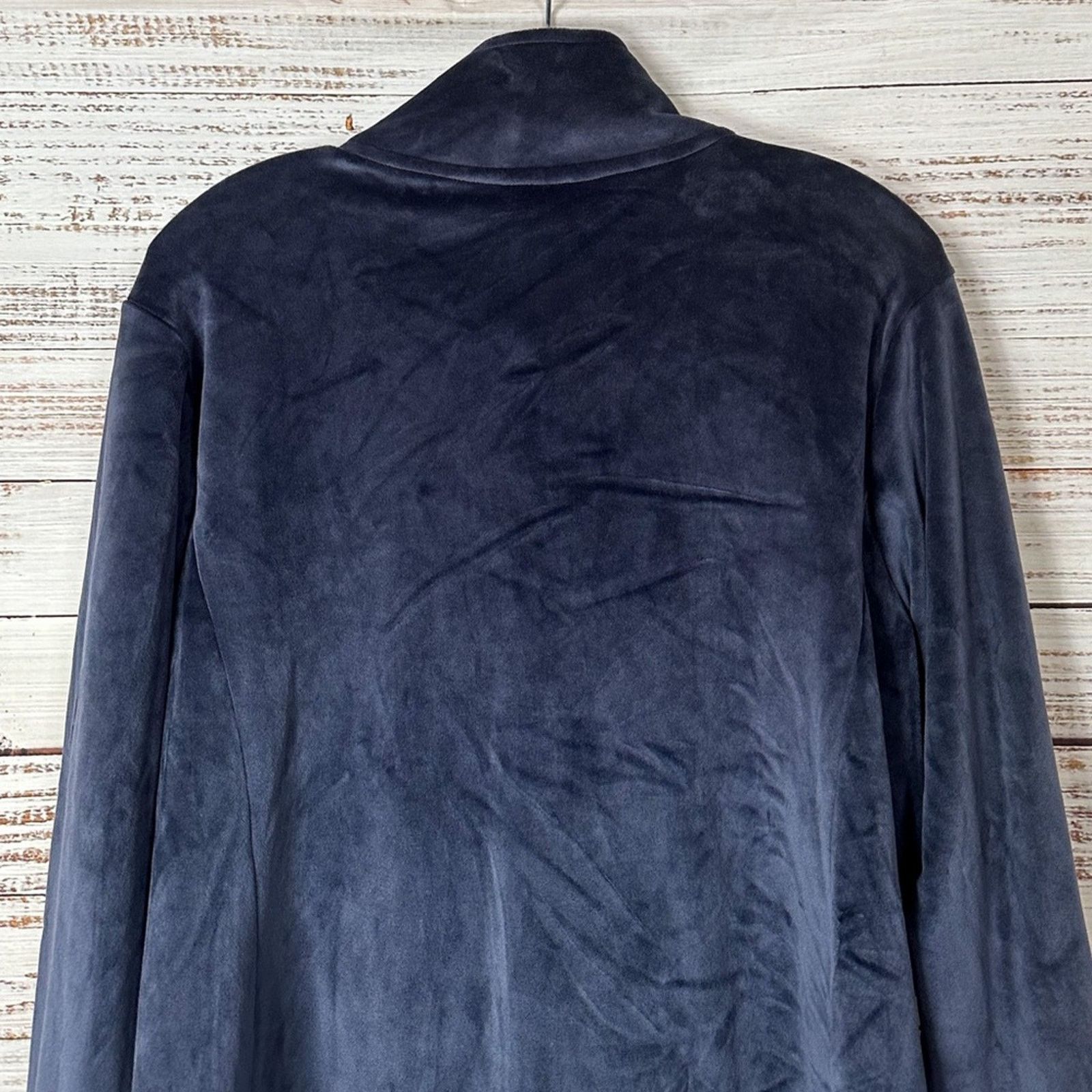 Croft & Barrow Croft & Barrow Gray Velour Top, NWOT, Size Medium Size M / US 6-8 / IT 42-44 - 9 Thumbnail